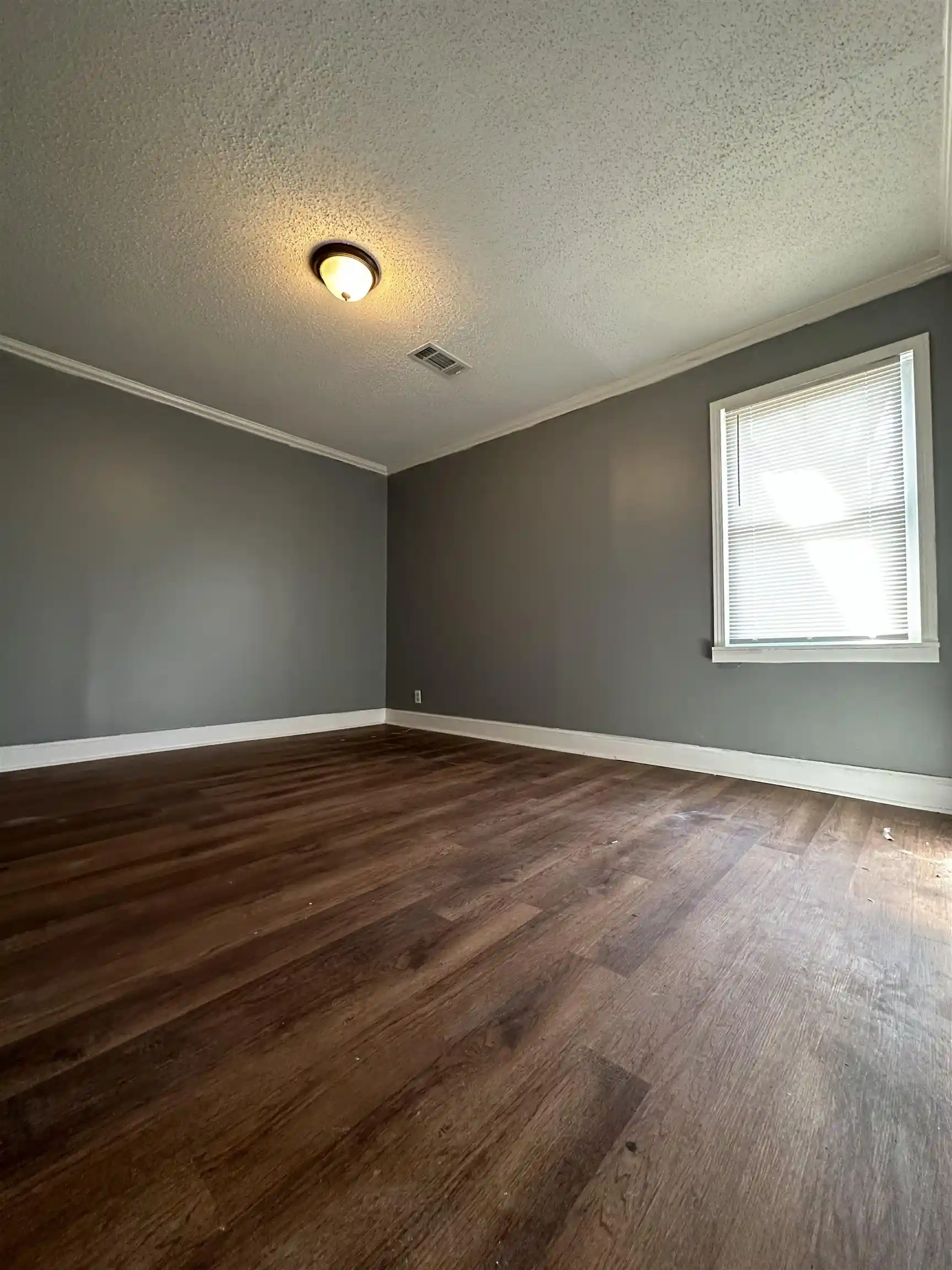 Photo 3 of Single family home for sale at 575 E Dison Ave, Memphis, TN 38106 | MLS# 10224447 | Listing updated on 2026-07-01