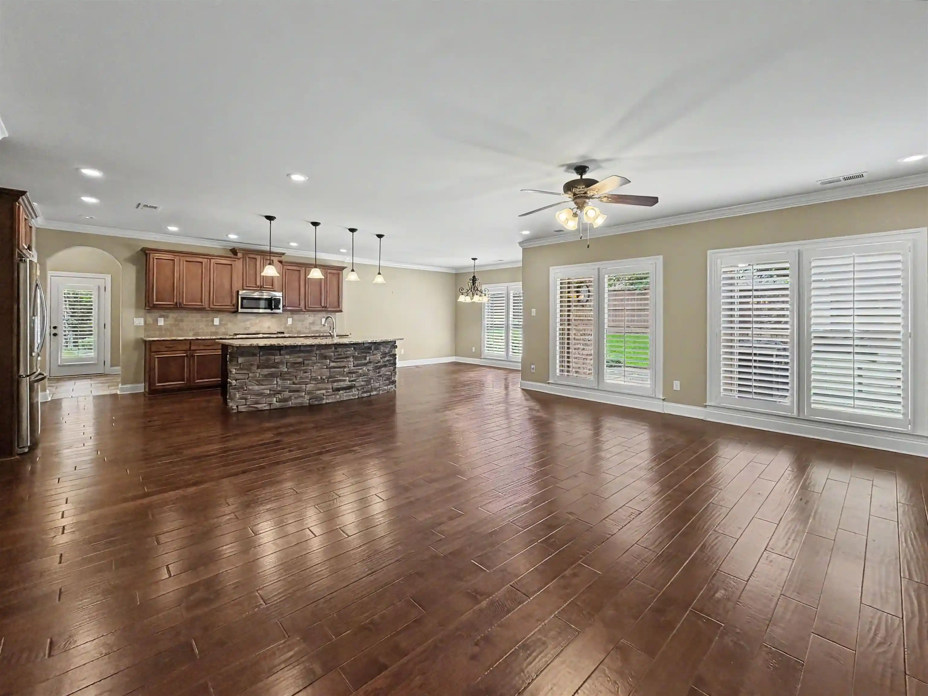 Photo 2 of Sale Pending at 4631 Pecan Harvest Dr, Collierville, TN 38017 | MLS# 10224502 | Listing updated on 2026-09-07