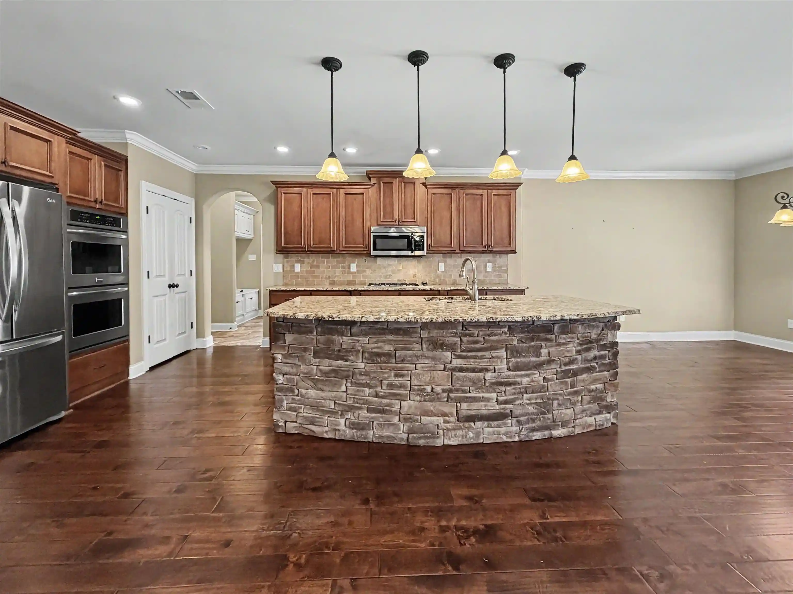 Photo 3 of Sale Pending at 4631 Pecan Harvest Dr, Collierville, TN 38017 | MLS# 10224502 | Listing updated on 2026-09-07