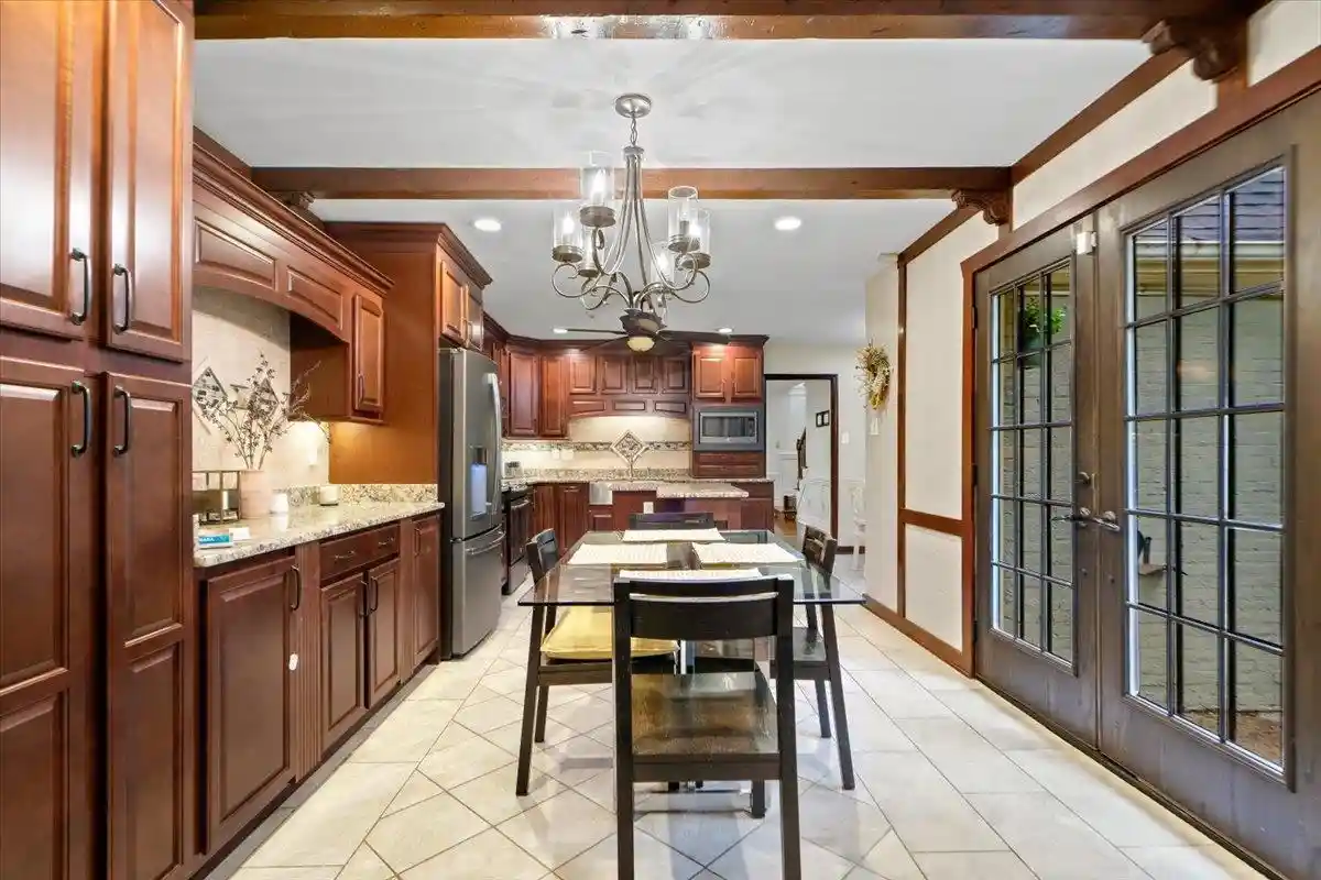 4th image of 1380 Poplar Estates Pky, Germantown, TN 38138 | MLS# 10224528