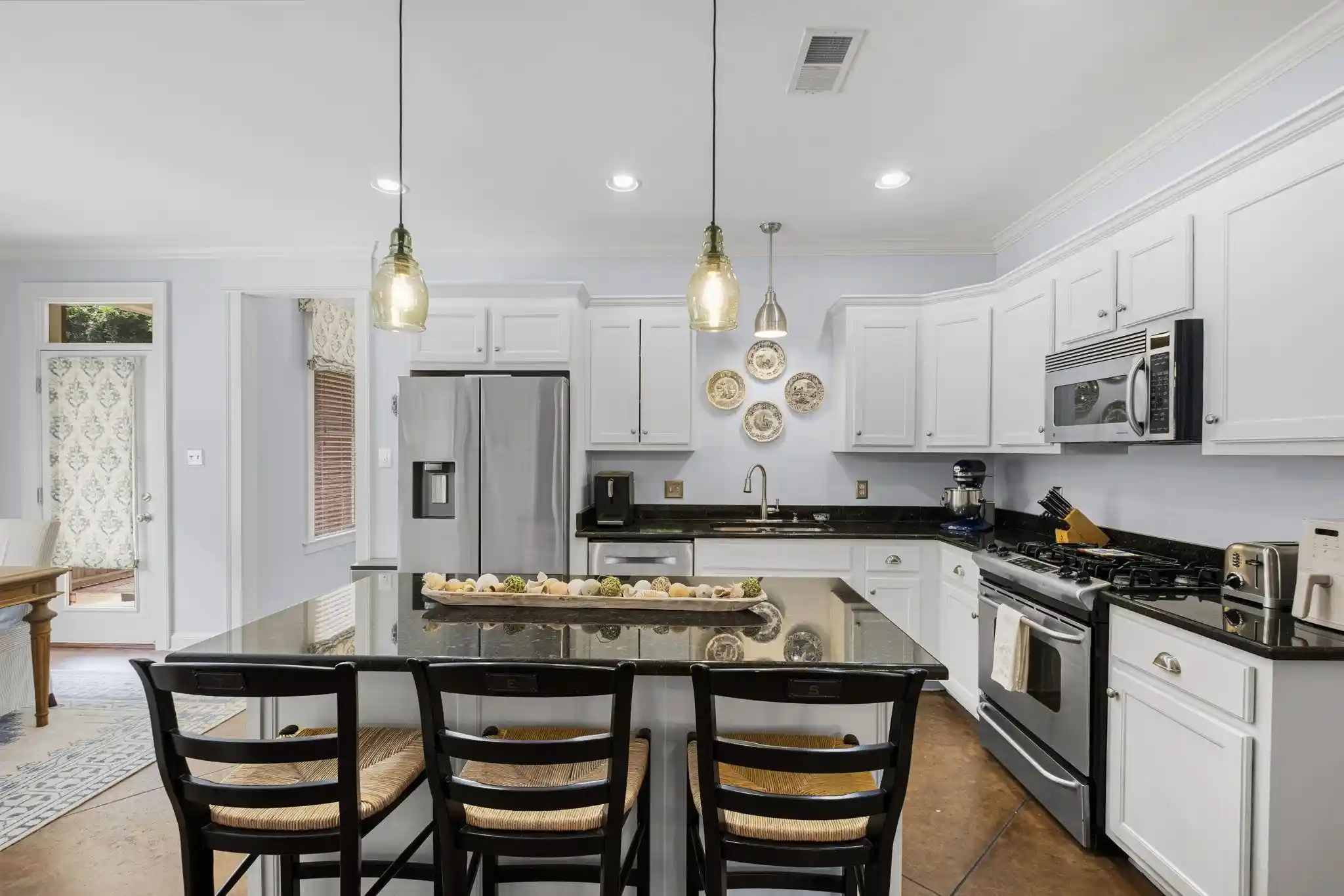 Photo 2 of Single family home for sale at 1918 Elzey Ave, Memphis, TN 38104 | MLS# 10224532 | Listing updated on 2026-08-20