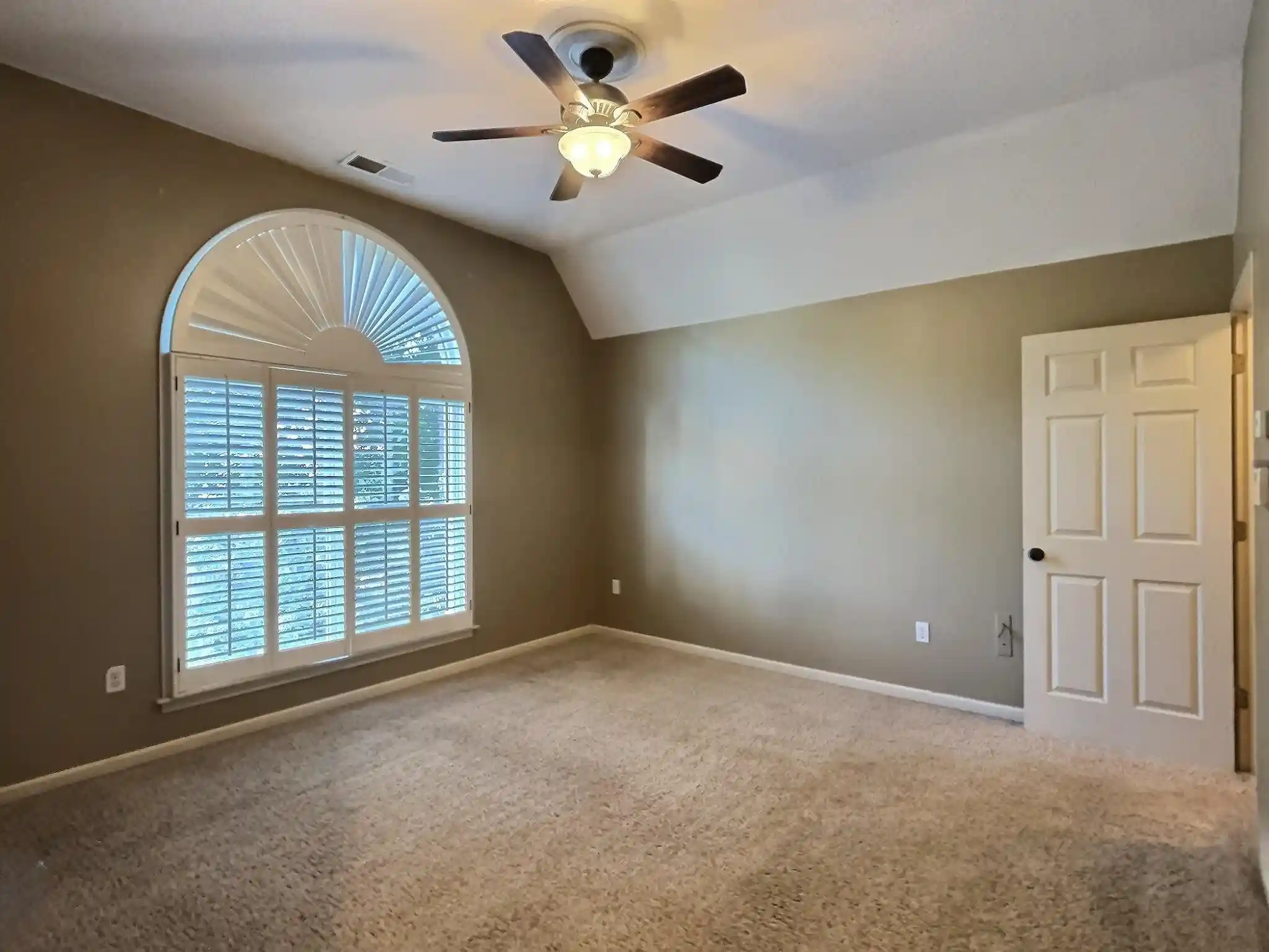 Homes for sale in Collierville, TN | 1192 Clear Creek Rd, Collierville, TN 38017 | MLS# 10224536