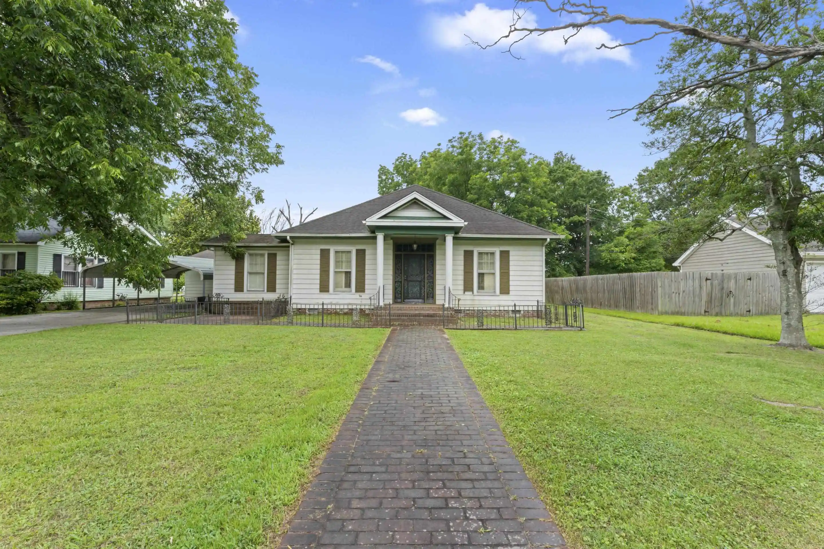 Homes for sale in Whiteville, TN | 407 E Main St, Whiteville, TN 38075 | MLS# 10224539