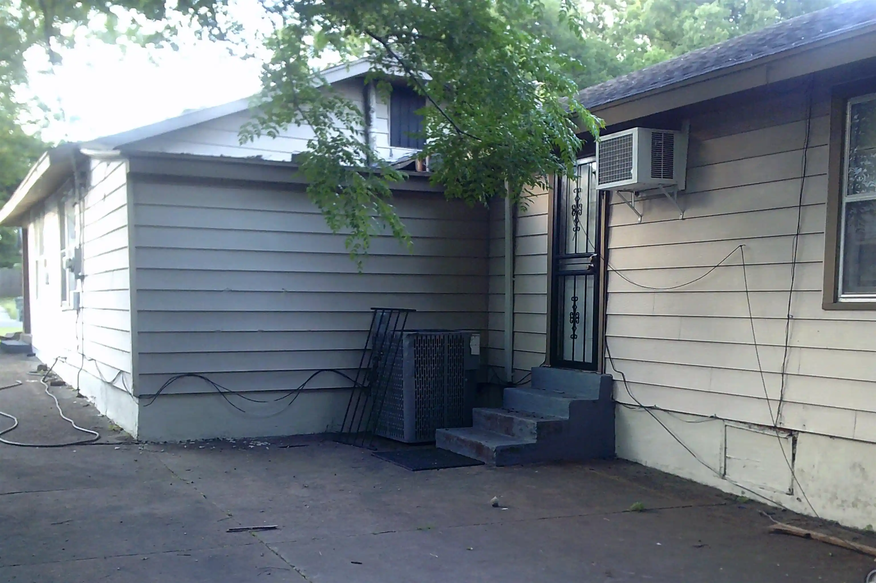 Photo 3 of Single family home for sale at 3545 Kearney St, Memphis, TN 38111 | MLS# 10224556 | Listing updated on 2026-09-10