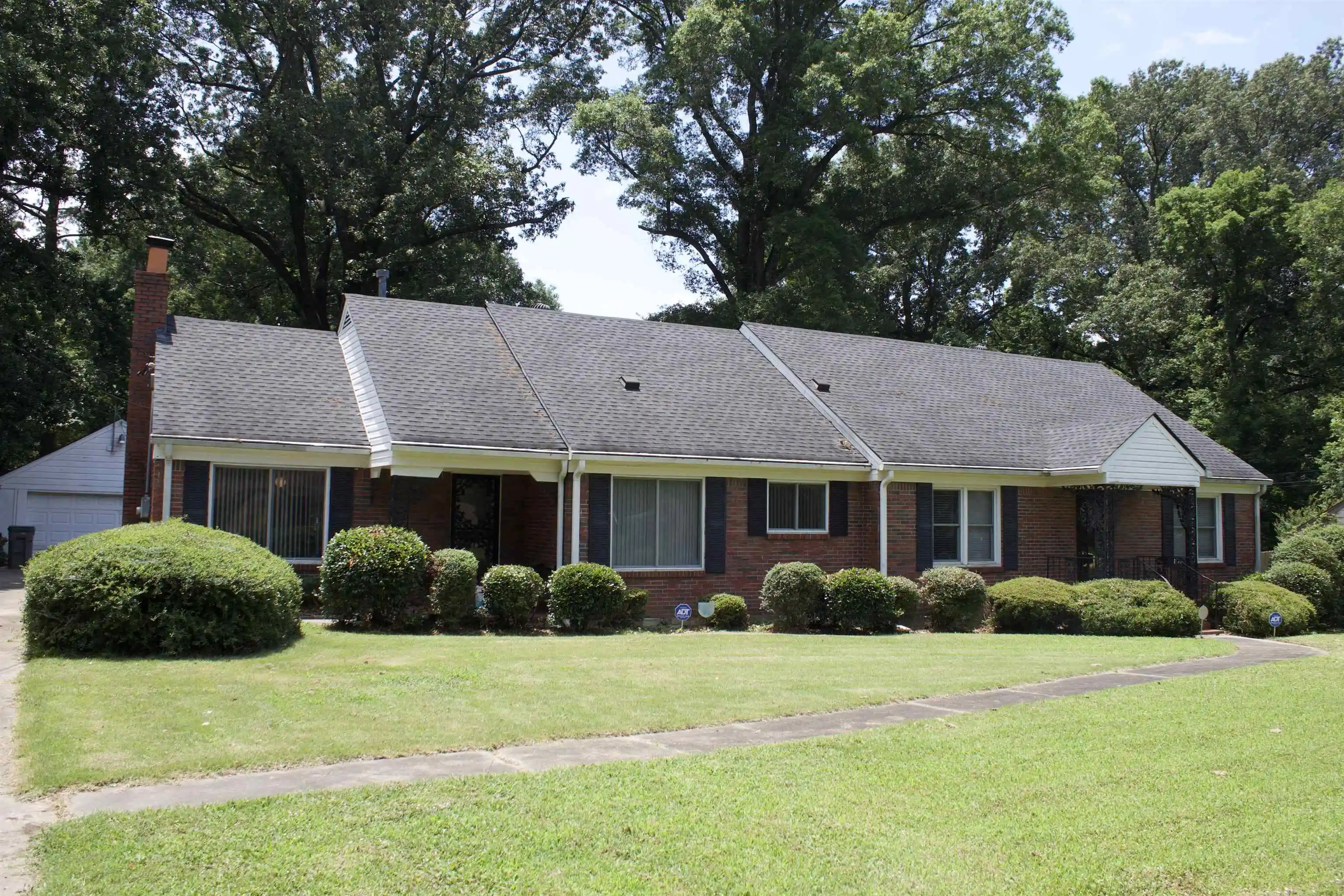 1st image of 1019 Brownlee Rd, Memphis, TN 38116 | MLS# 10224564