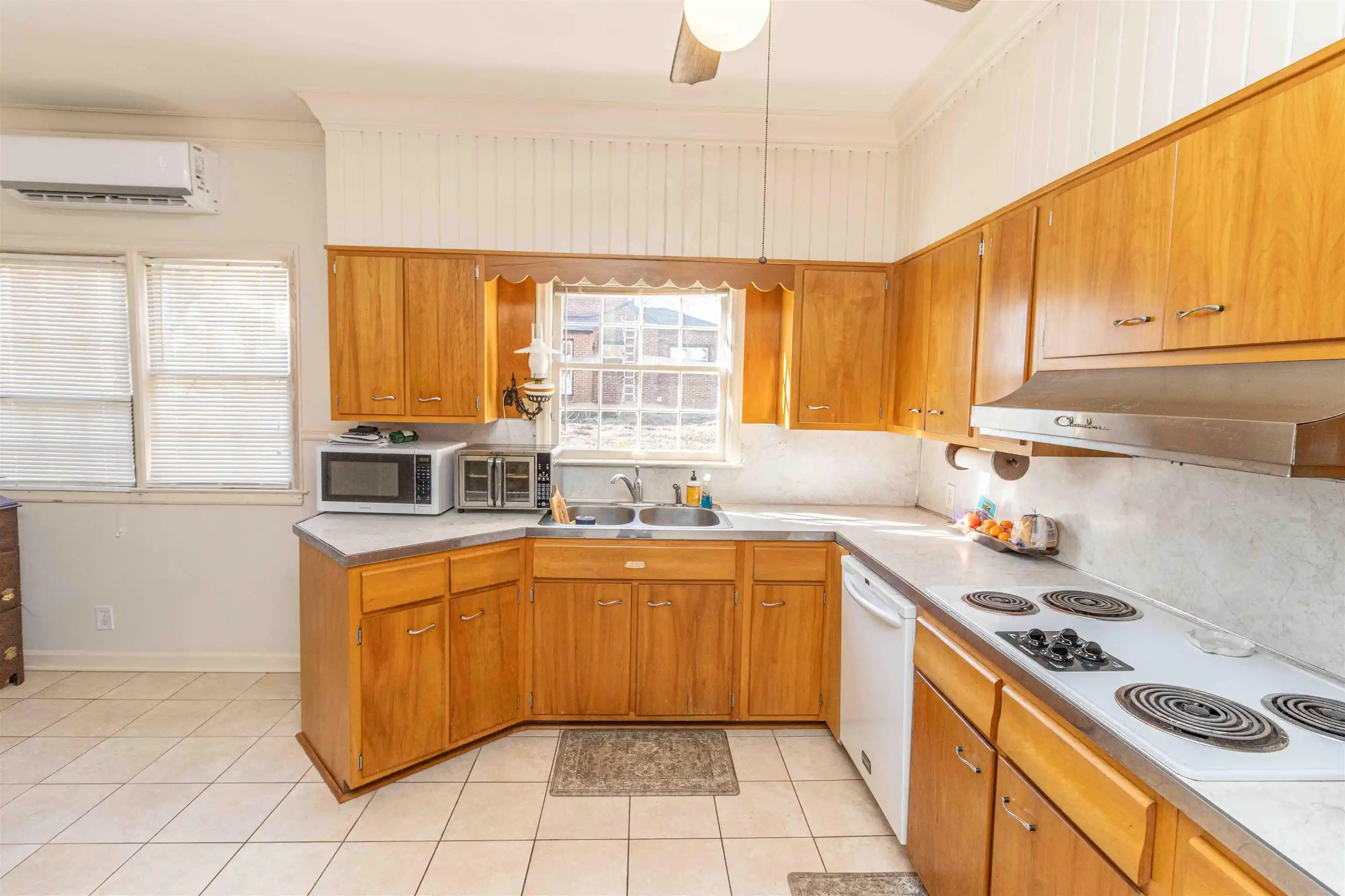 3rd image of 228 N Third St, Selmer, TN 38375 | MLS# 10224566