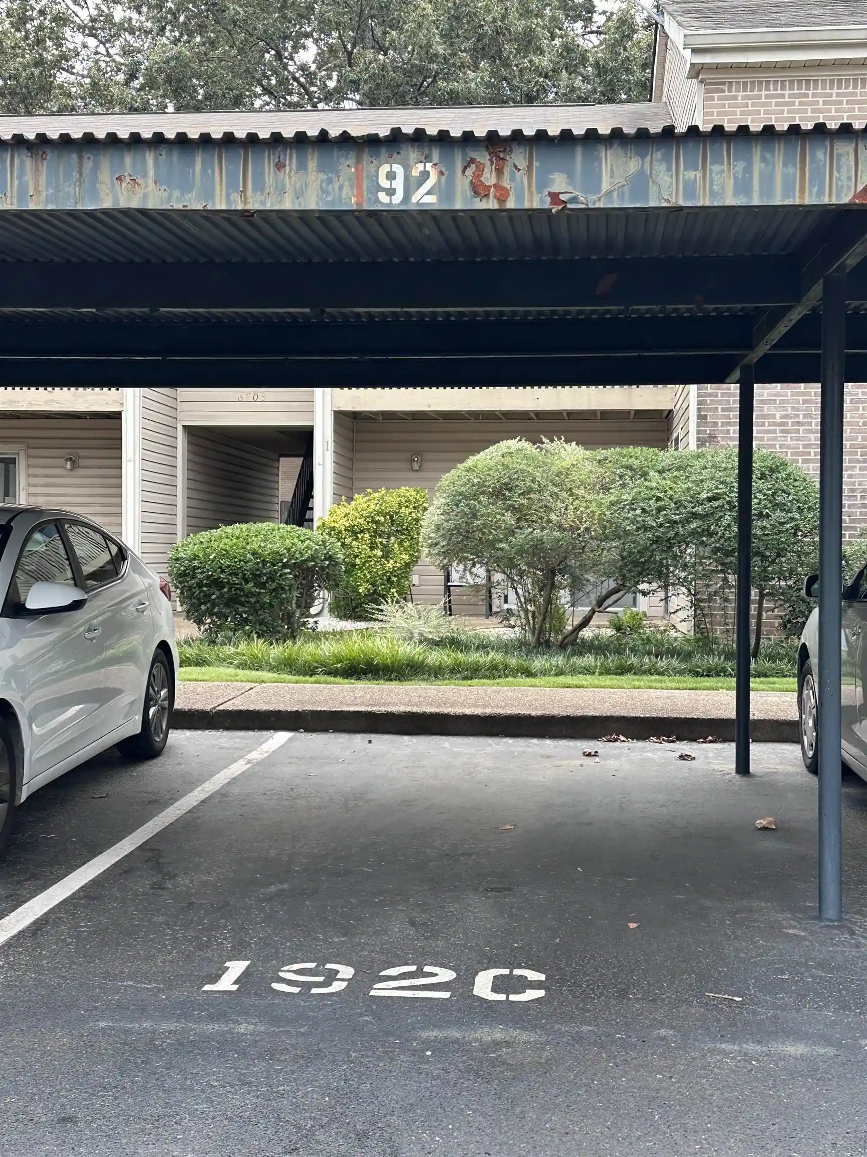Photo 3 of Condo for sale at 6705 Majestic Oak Pl #4, Memphis, TN 38120 | MLS# 10224574 | Listing updated on 2026-08-06