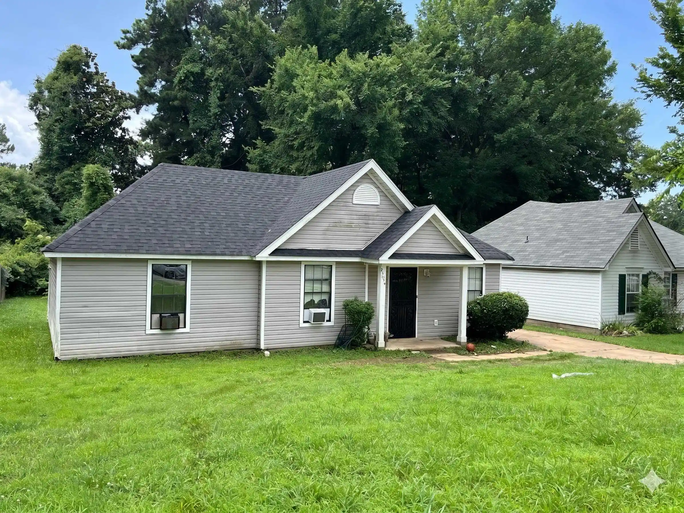 Photo 1 of Single family home for sale at 2509 Derbyshire Ave, Memphis, TN 38127 | MLS# 10224587 | Listing updated on 2026-09-26