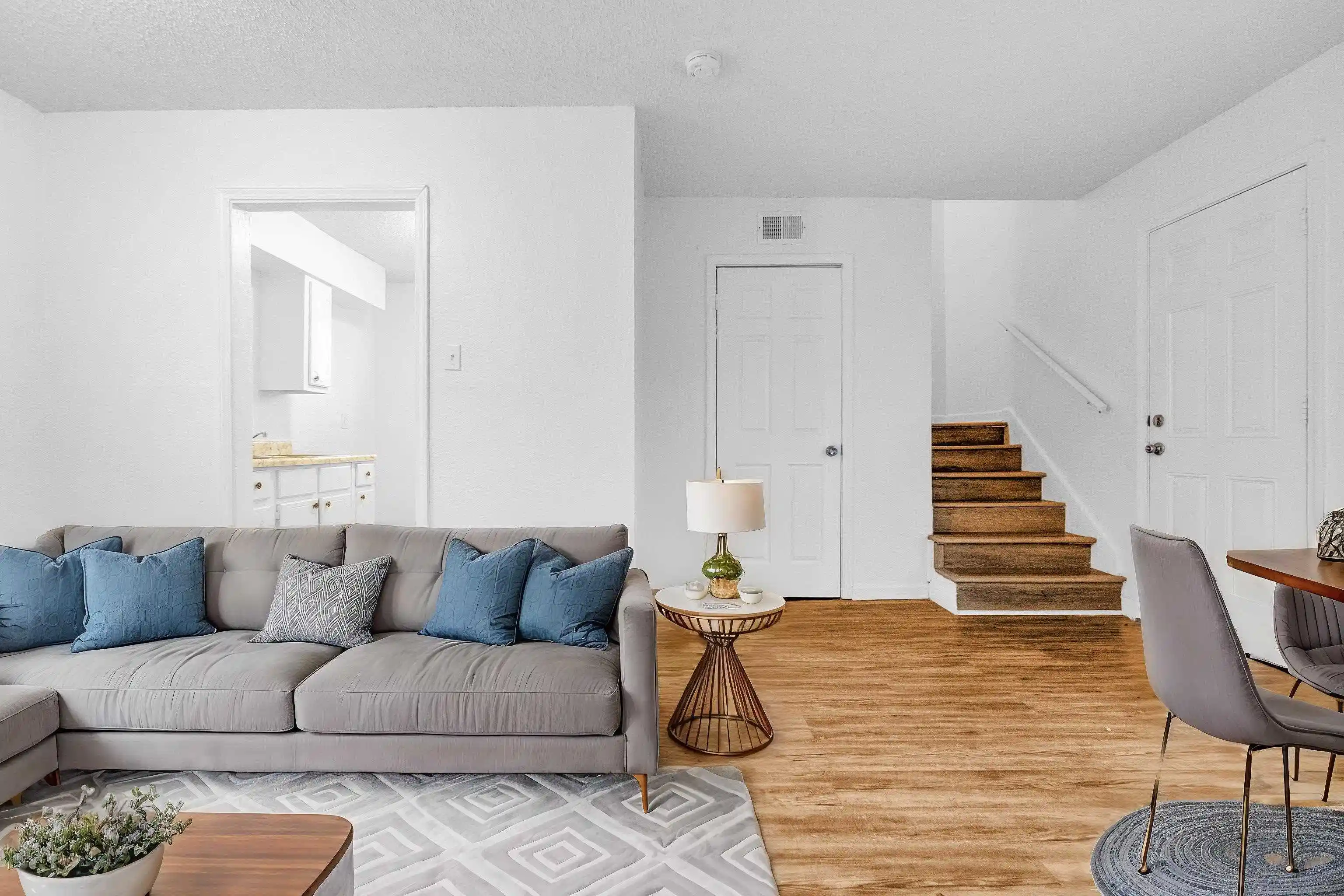 Listing Photo 2 - Condo for sale in building located at 712 N 5th St, Memphis, TN 38107 - Unit #