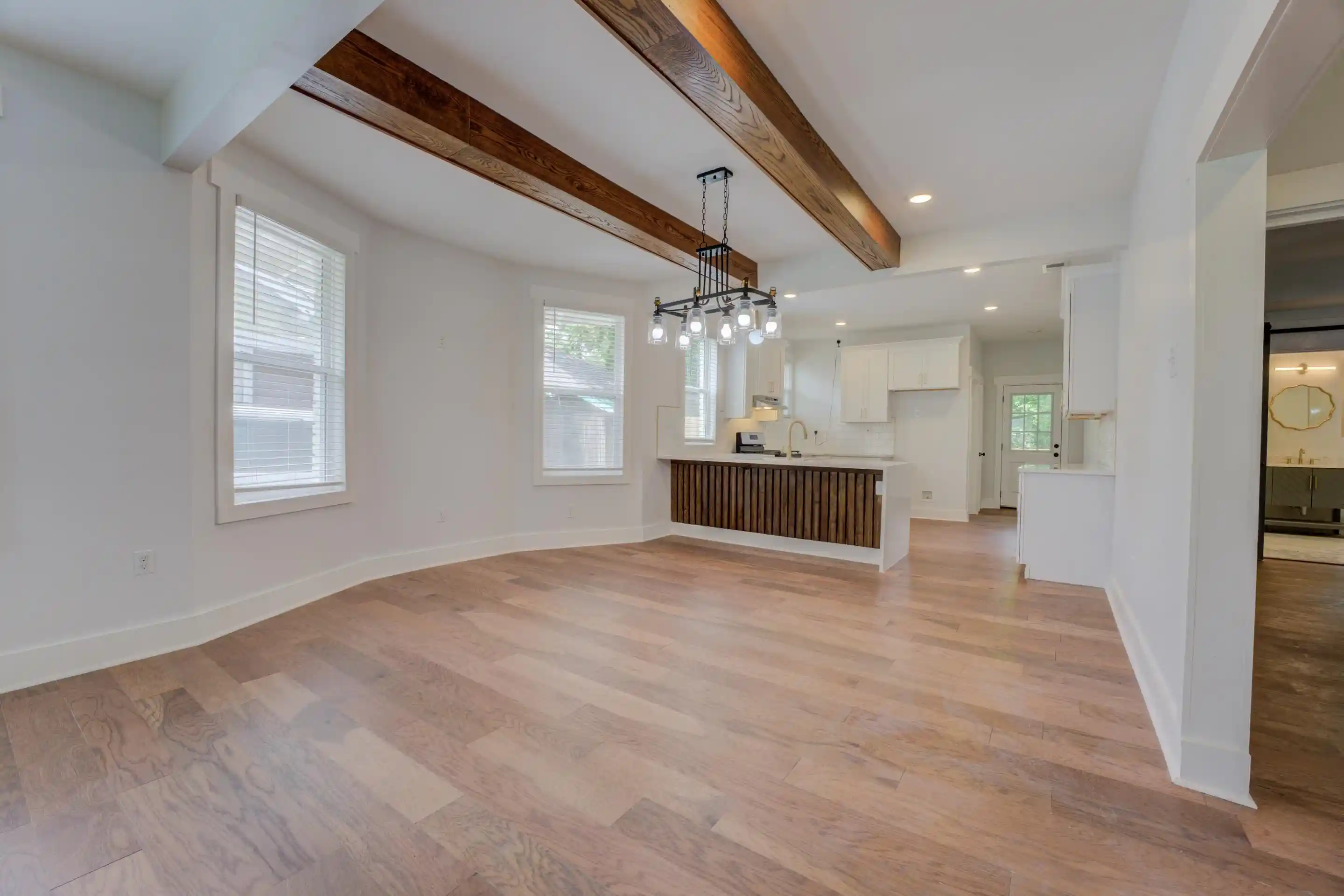 Photo 3 of Single family home for sale at 857 E Parkway St, Memphis, TN 38104 | MLS# 10224607 | Listing updated on 2026-08-07