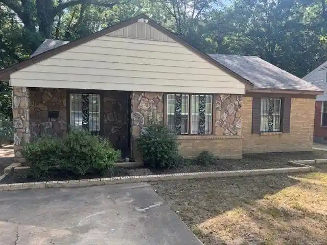 Photo 1 of Single family home for sale at 2001 Benton St, Memphis, TN 38106 | MLS# 10224629 | Listing updated on 2026-06-24