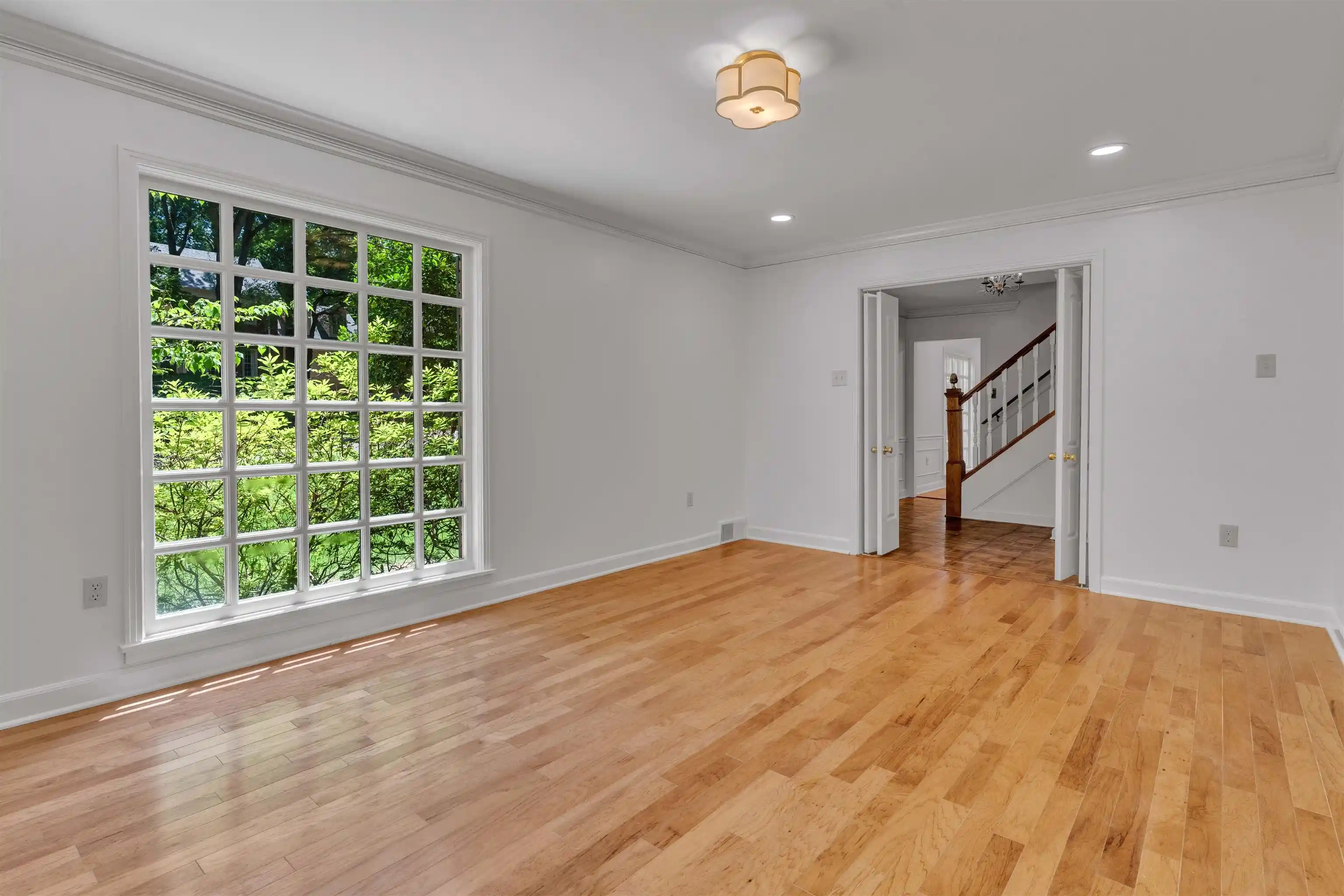 2nd image of 2391 Yester Oaks Dr, Germantown, TN 38139 | MLS# 10224639