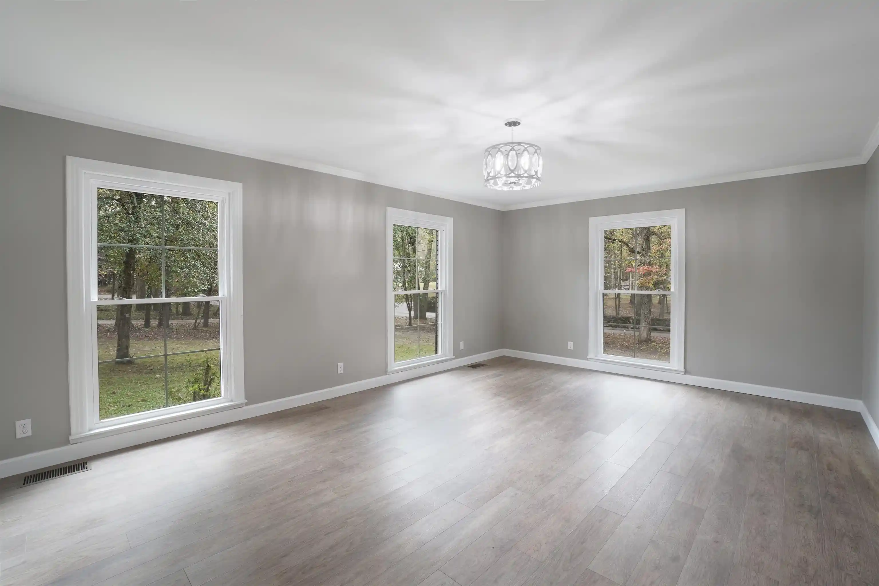 Photo 3 of Single family home for sale at 1108 Pearl St, Iuka, MS 38852 | MLS# 10224647 | Listing updated on 2026-08-10