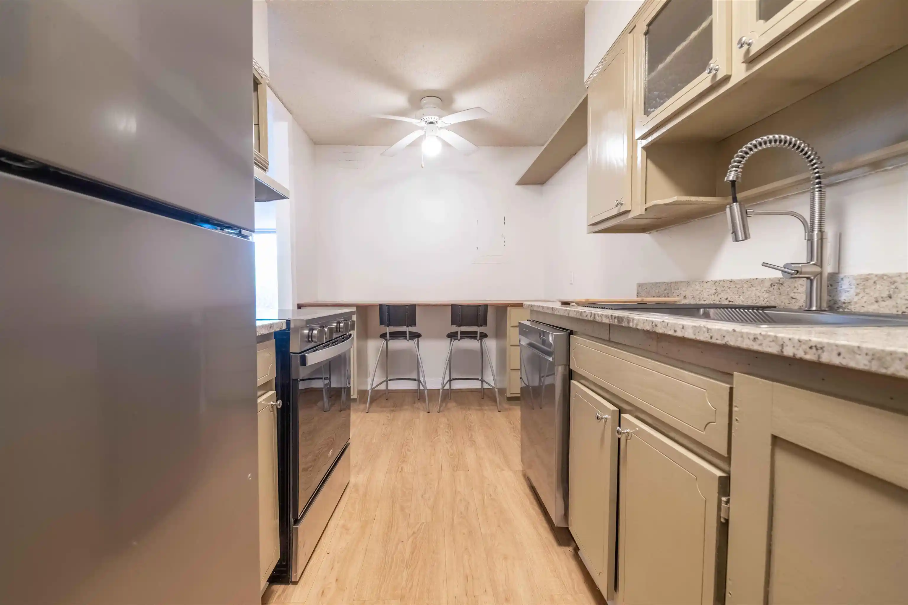 3rd image of 3080 Walnut Grove Rd #306, Memphis, TN 38111 | MLS# 10224650
