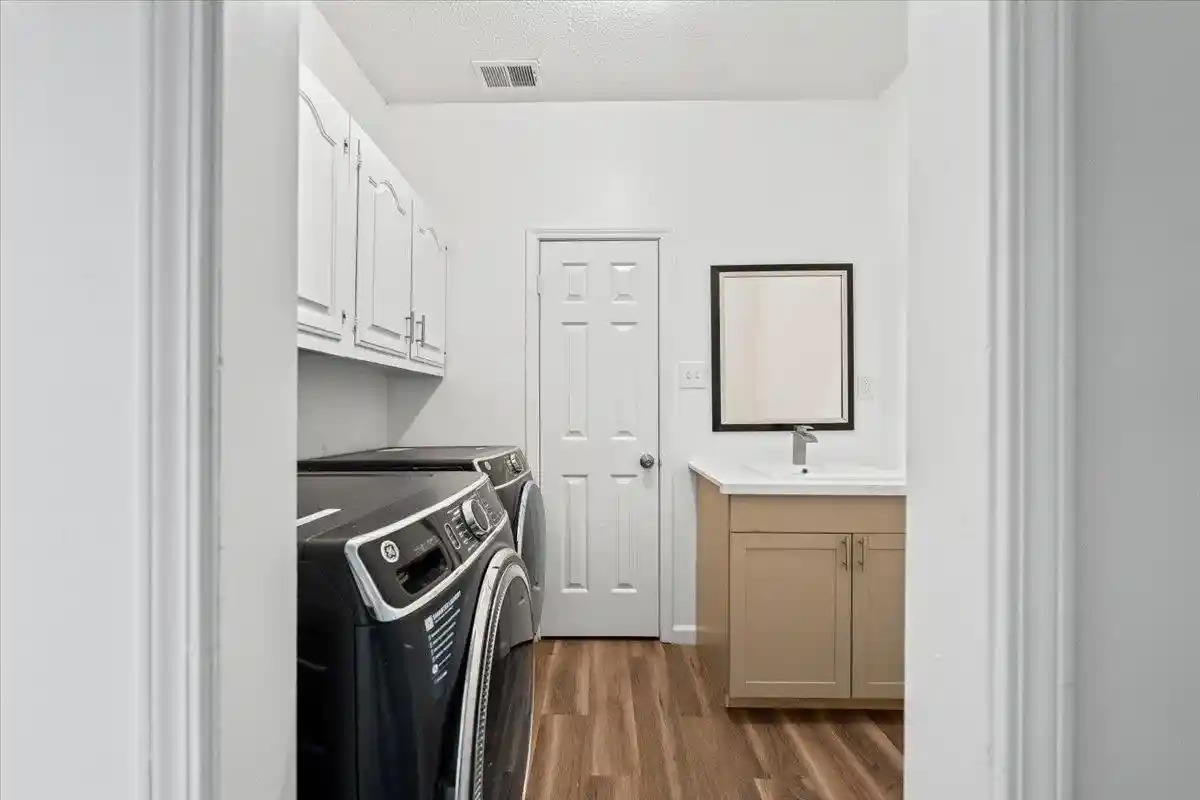Photo 3 of Single family home for sale at 6736 Kirby Tr Cv, Memphis, TN 38119 | MLS# 10224683 | Listing updated on 2026-08-04