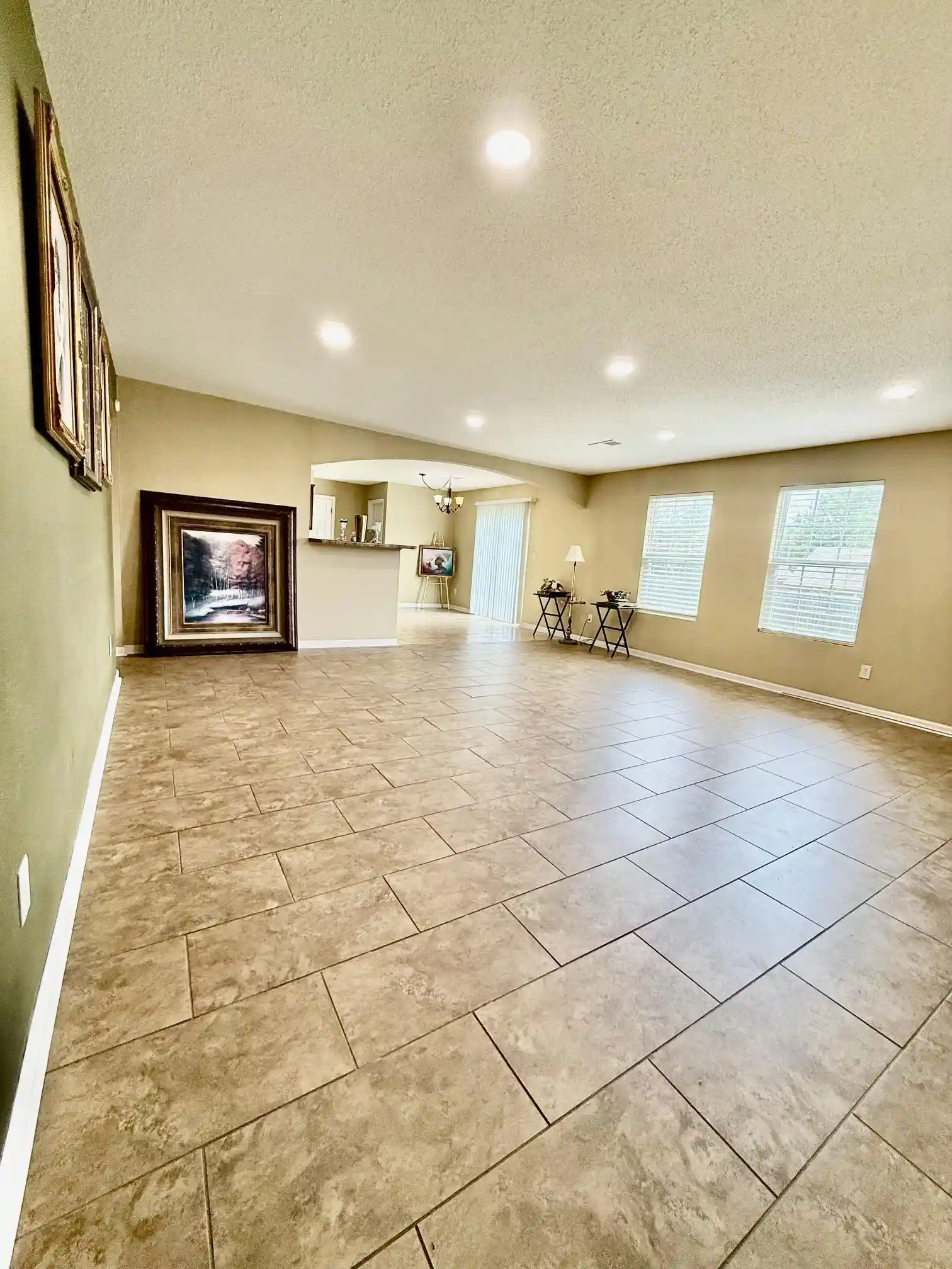Photo 3 of Single family home for sale at 7526 Stonington Dr, Memphis, TN 38125 | MLS# 10224688 | Listing updated on 2026-08-31