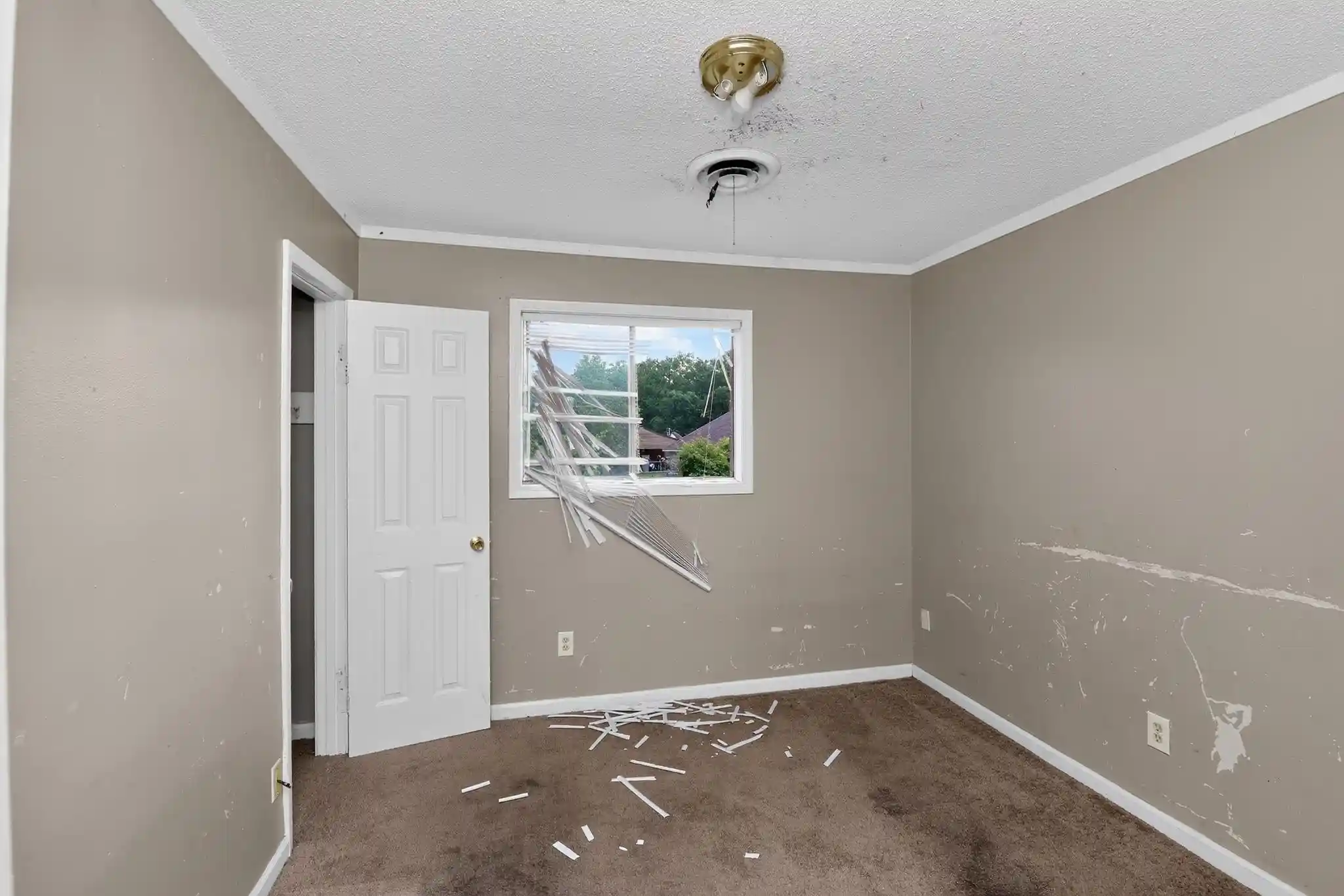 Photo 4 of Sale Pending at 3791 Windermere Dr, Memphis, TN 38128 | MLS# 10224774 | Listing updated on 2026-09-11