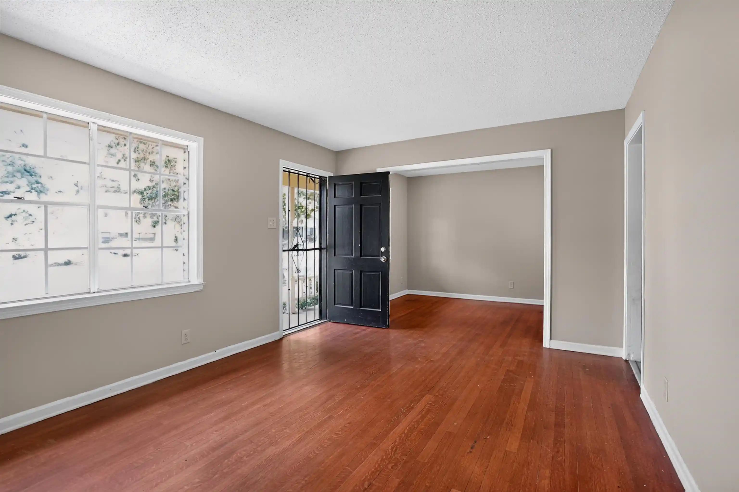 Photo 2 of Sale Pending at 3520 Lehi Dr, Memphis, TN 38128 | MLS# 10224776 | Listing updated on 2026-09-23