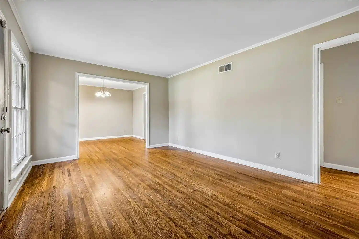 Photo 3 of Single family home for sale at 5304 Quince Rd, Memphis, TN 38117 | MLS# 10224796 | Listing updated on 2026-08-25