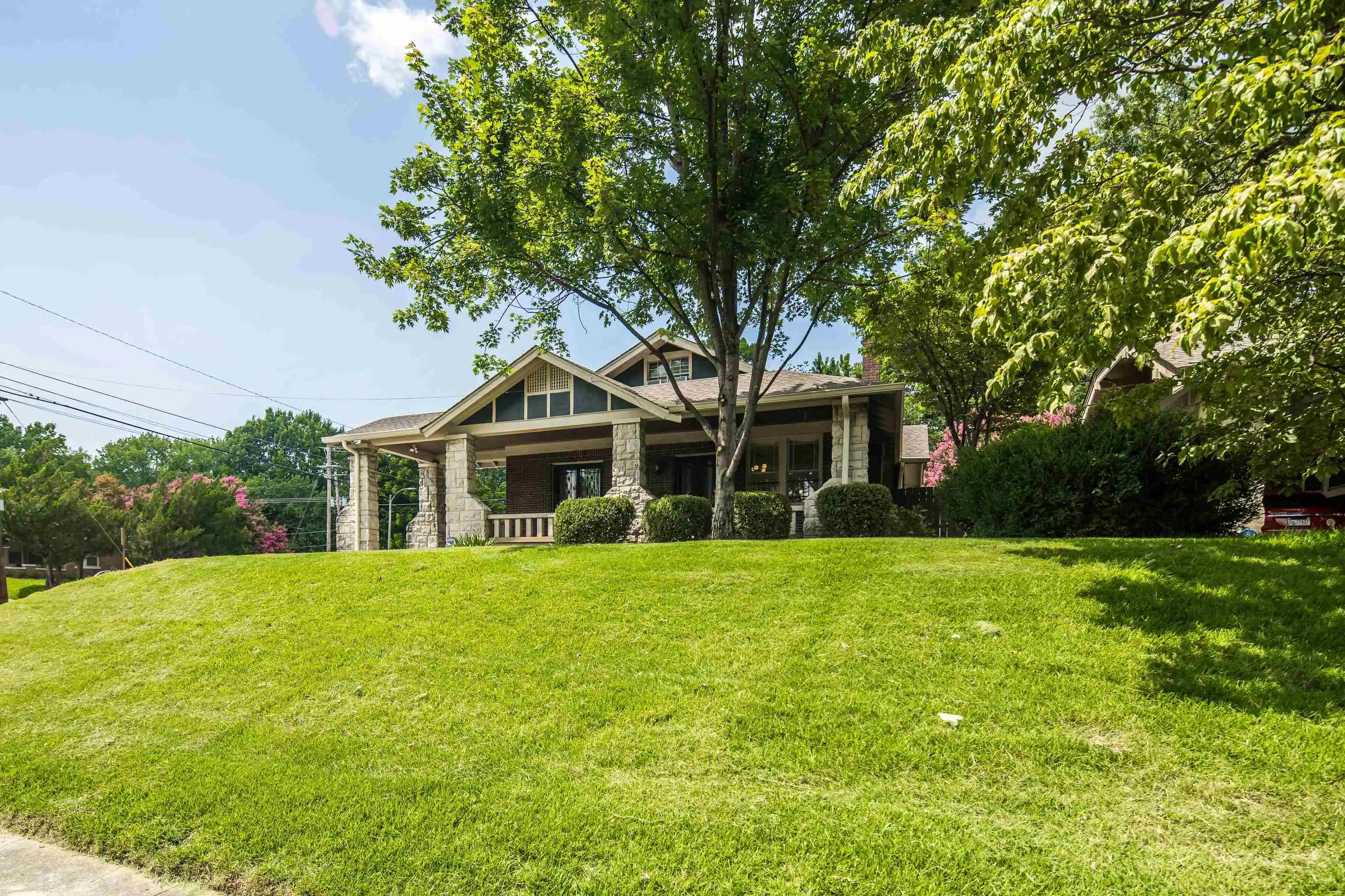 Photo 1 of Single family home for sale at 1852 Lyndale Ave, Memphis, TN 38107 | MLS# 10224814 | Listing updated on 2026-08-29