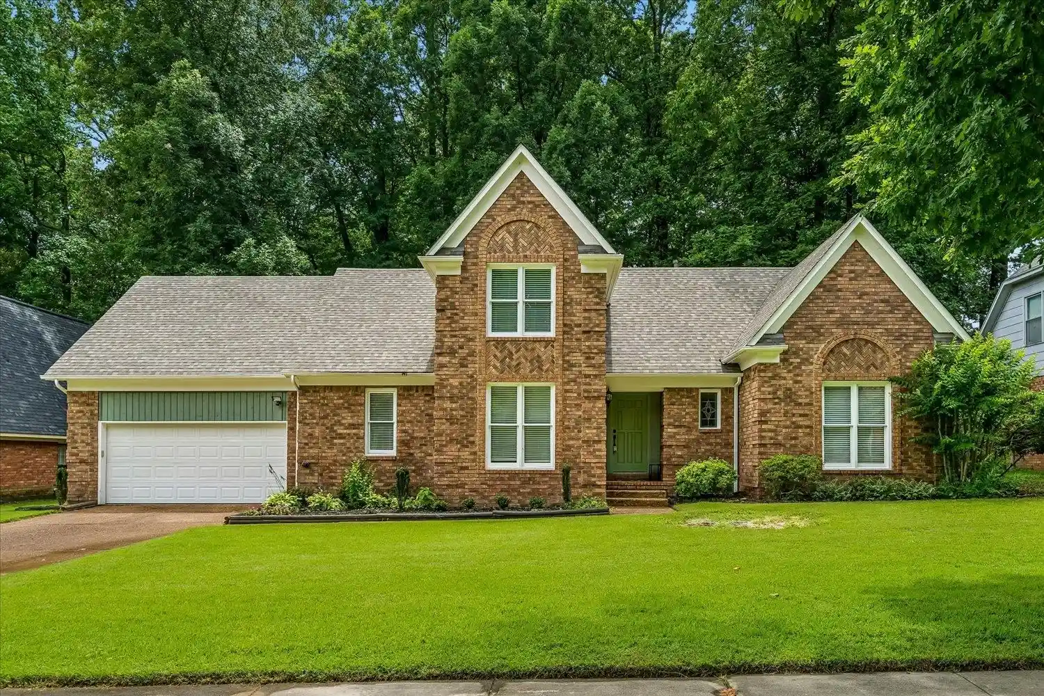 Photo 1 of Single family home for sale at 8671 Beckenham Dr, Cordova, TN 38016 | MLS# 10224834 | Listing updated on 2026-09-23