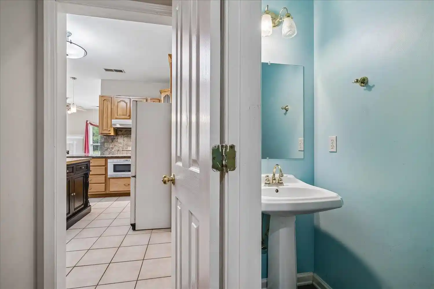 2nd image of 130 Woodmont Dr, Eads, TN 38028 | MLS# 10224871
