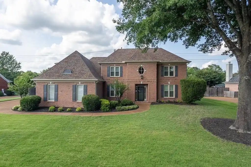1st image of 8960 W Grovelawn Cv, Germantown, TN 38139 | MLS# 10224898