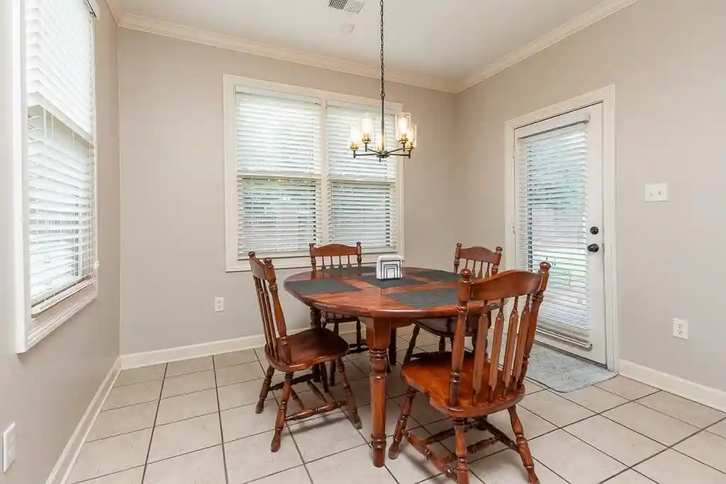 5th image of 8960 W Grovelawn Cv, Germantown, TN 38139 | MLS# 10224898