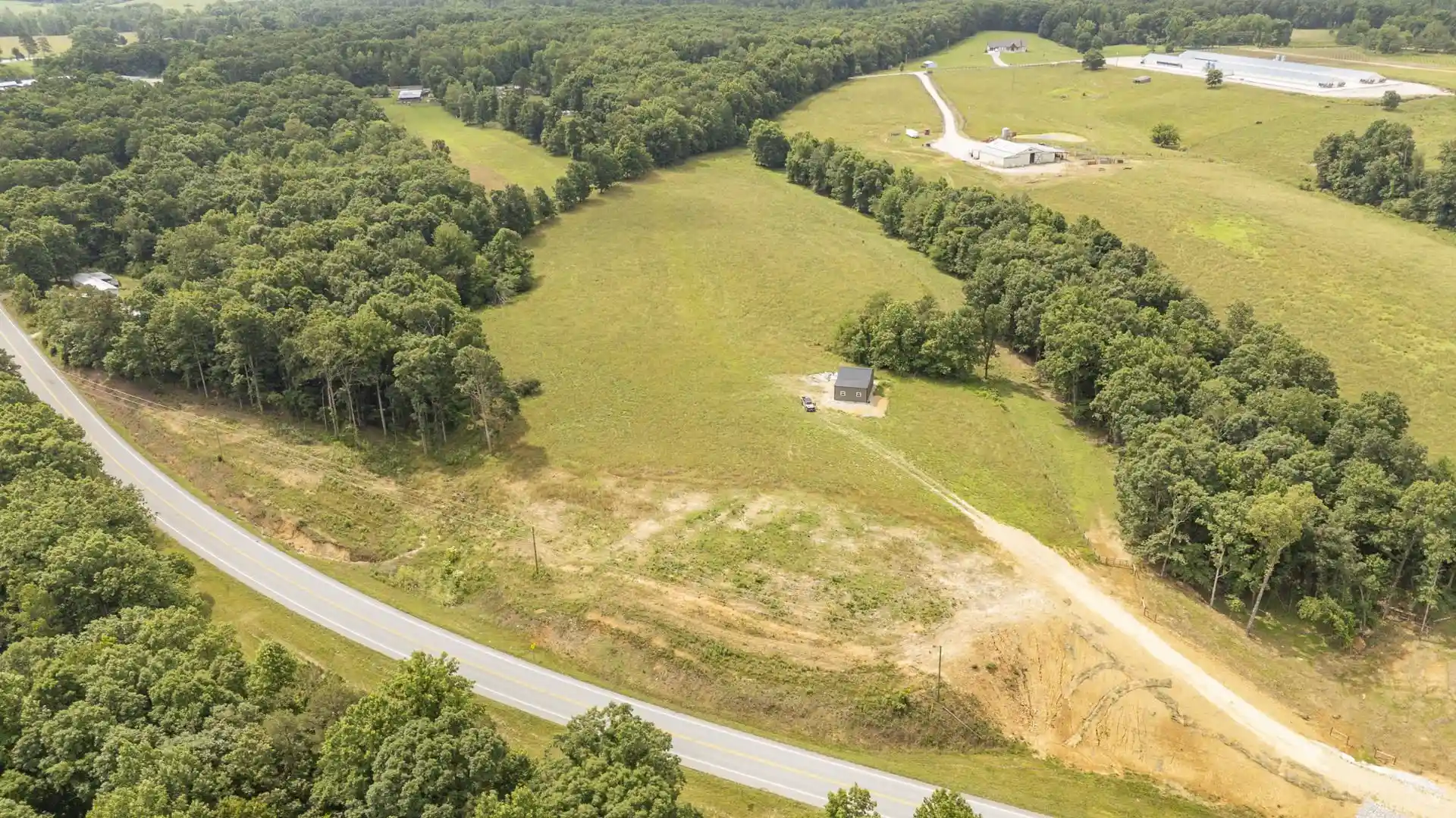 4th image of 1756 Collinwood Hwy, Collinwood, TN 38450 | MLS# 10224906