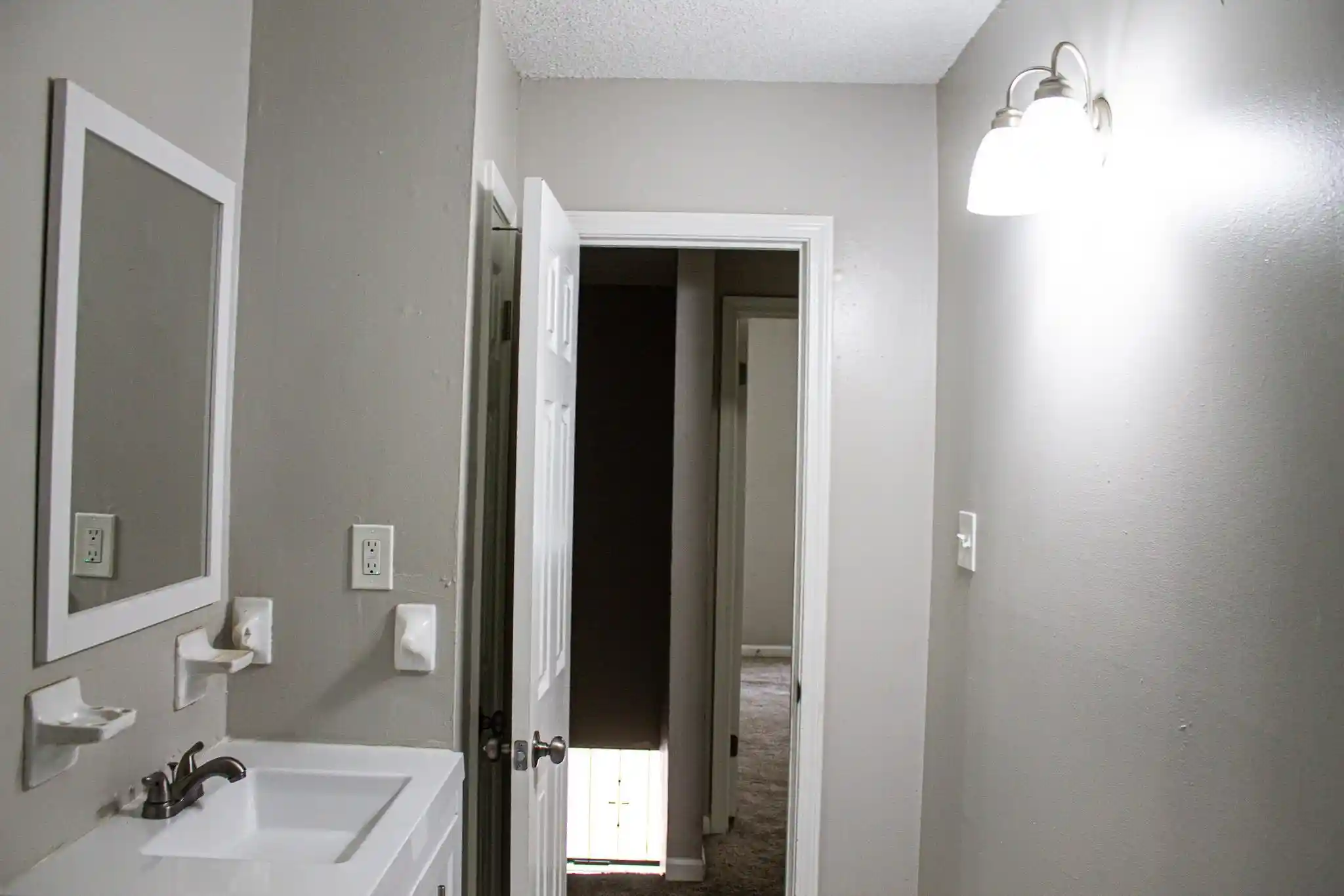 Photo 3 of House for sale at 3592 Christine Rd, Memphis, TN 38118 | MLS# 10224918 | Listing updated on 2026-08-18