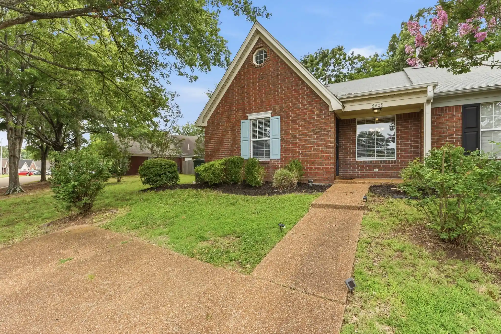 1st image of 6608 Sungate Dr, Bartlett, TN 38135 | MLS# 10224923