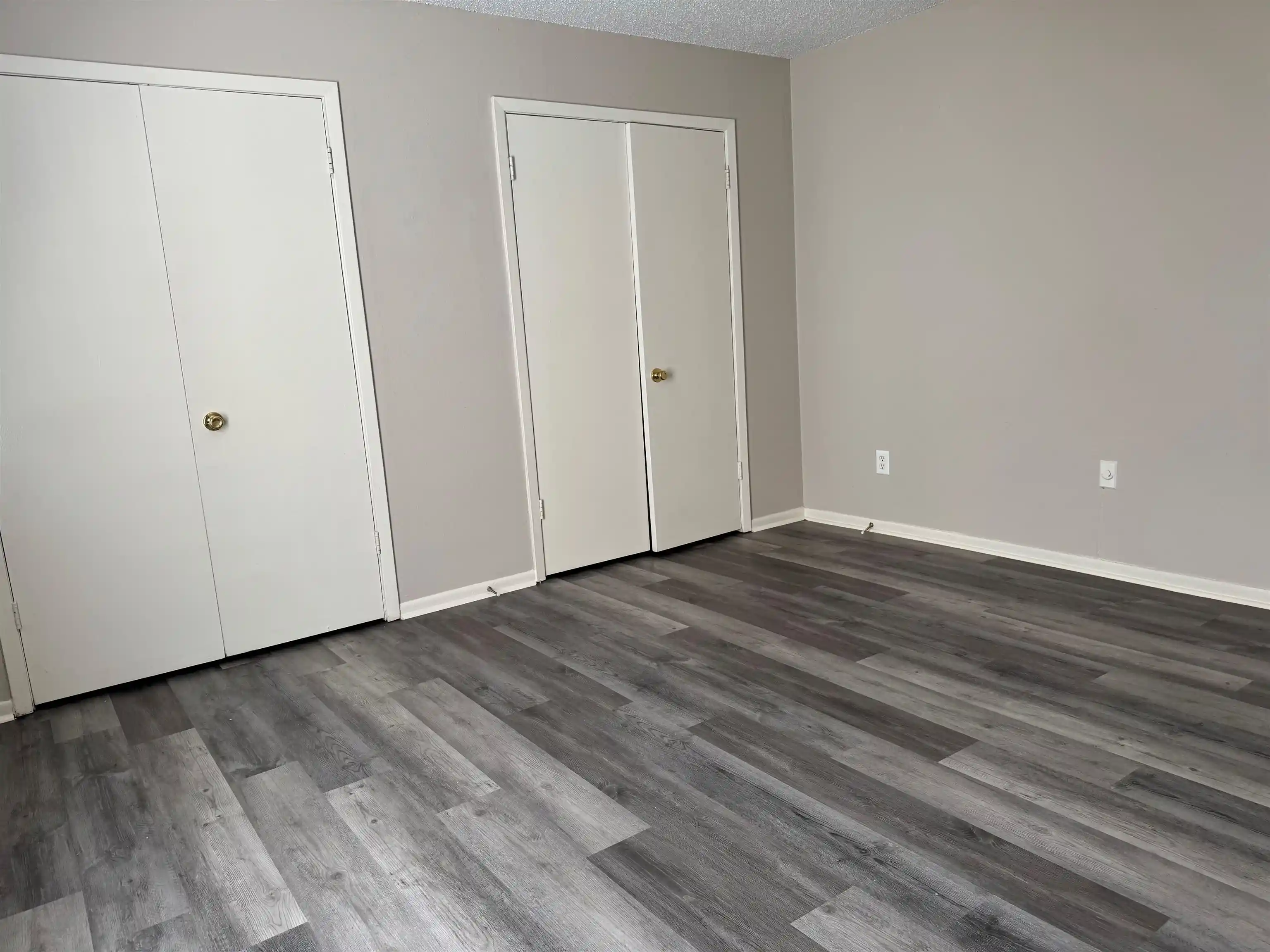 Photo 3 of Condo for sale at 6692 Whispering Oak Pl #3, Memphis, TN 38120 | MLS# 10224949 | Listing updated on 2026-08-19