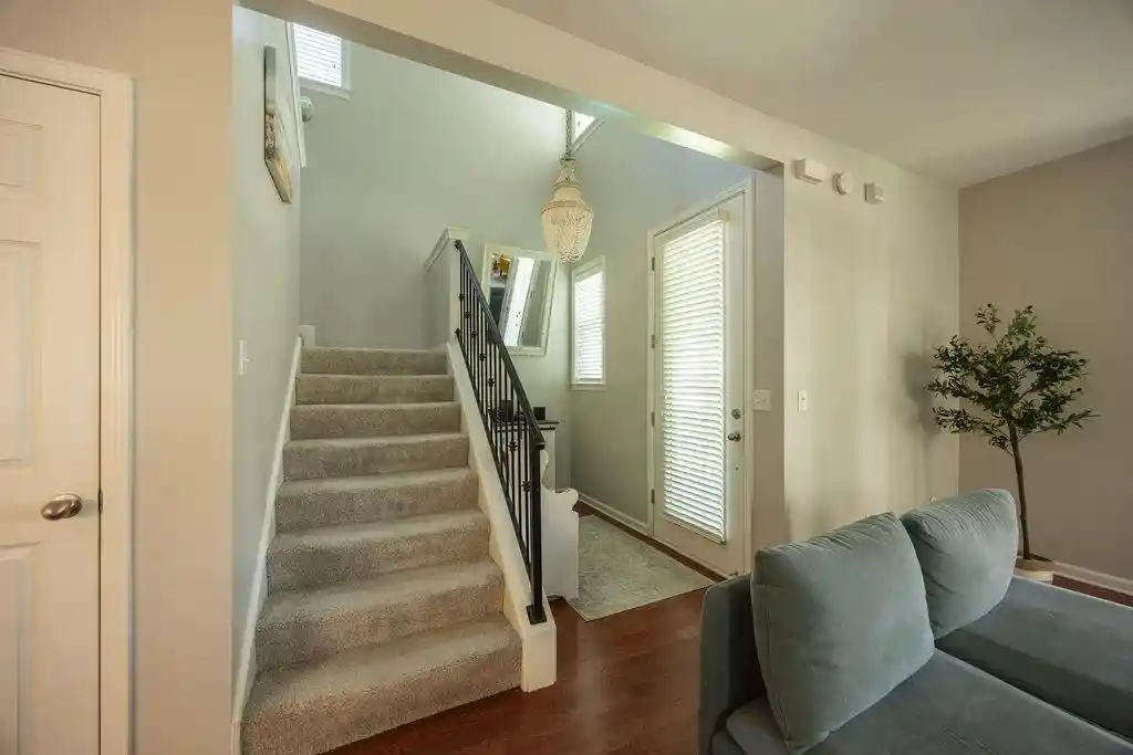Photo 2 of Single family home for sale at 1387 E Island Pl, Memphis, TN 38103 | MLS# 10224973 | Listing updated on 2026-06-29