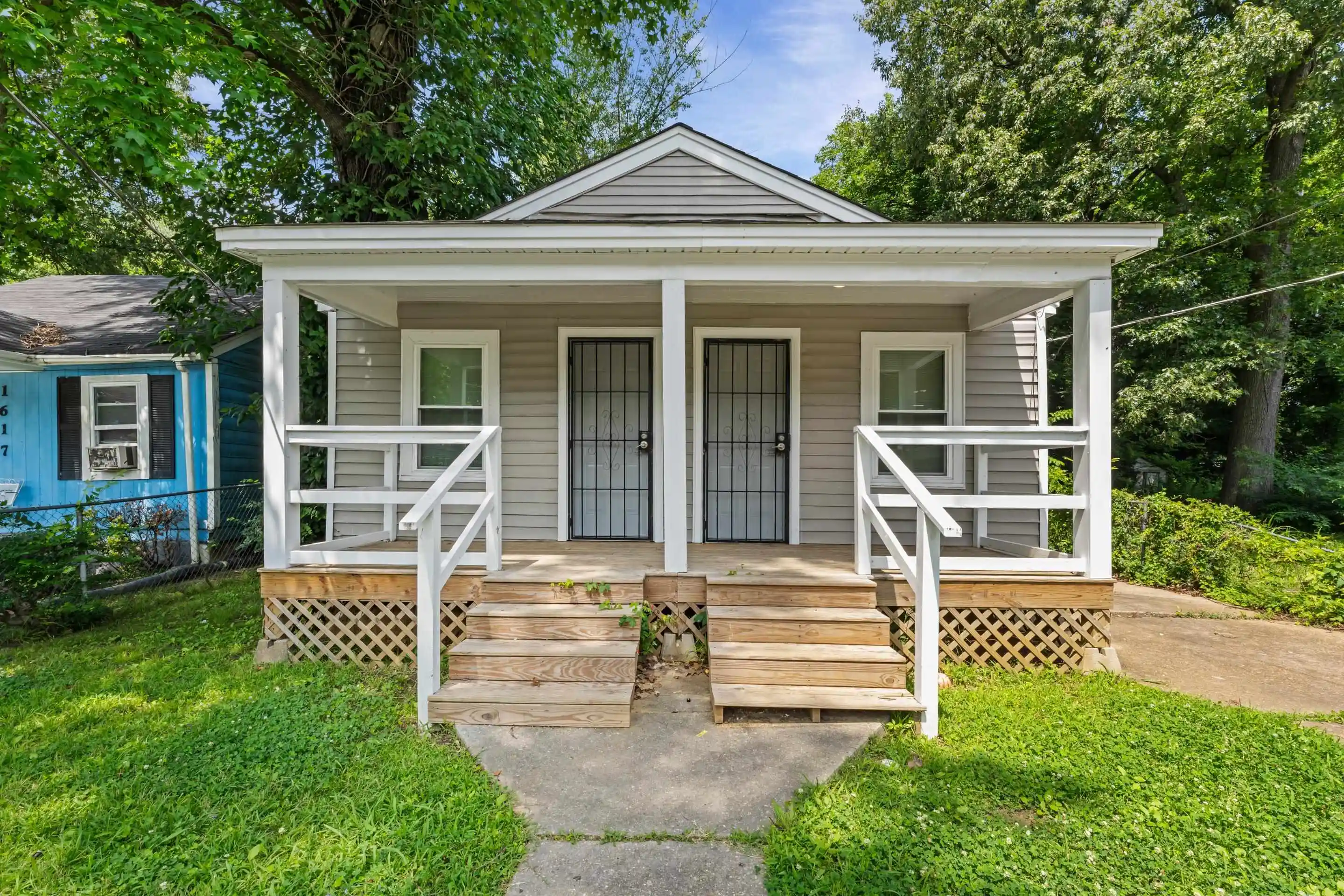 Homes for sale in Memphis, TN | 1621 Oakwood St, Memphis, TN 38108 | MLS# 10224990