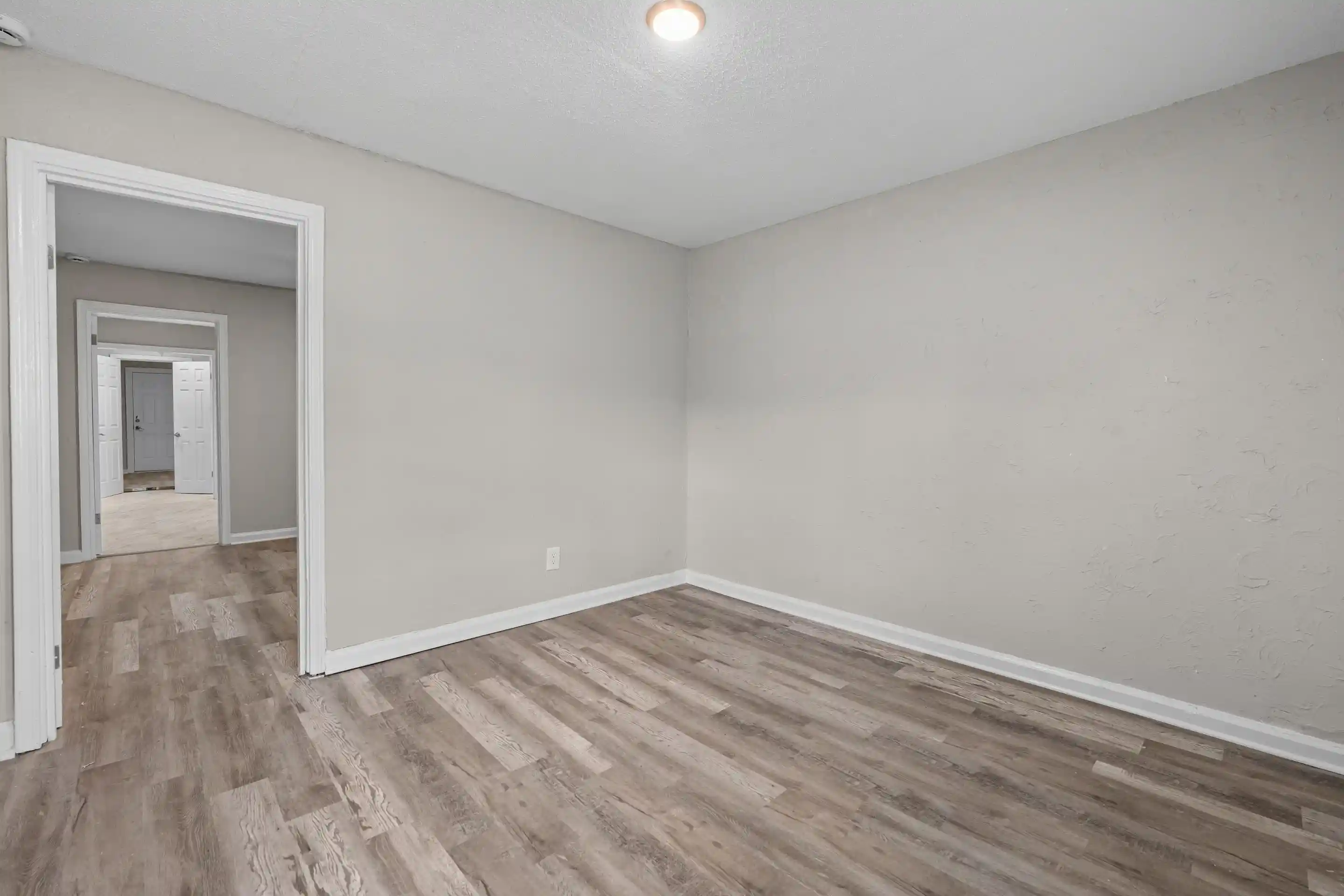 Homes for sale in Memphis, TN | 1621 Oakwood St, Memphis, TN 38108 | MLS# 10224990