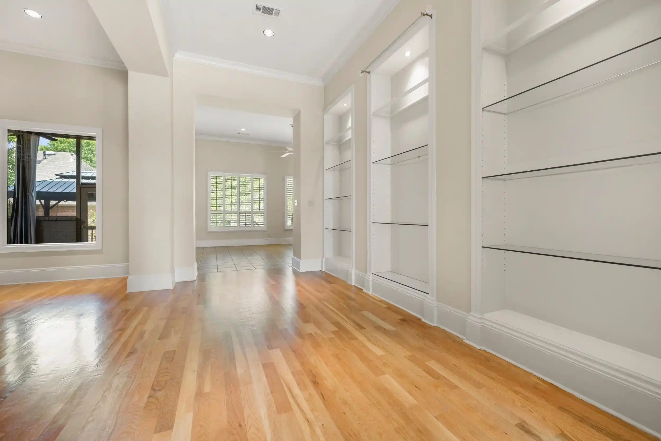 Photo 3 of Single family home for sale at 3231 Winderly Pine Cv, Memphis, TN 38125 | MLS# 10225009 | Listing updated on 2026-06-30