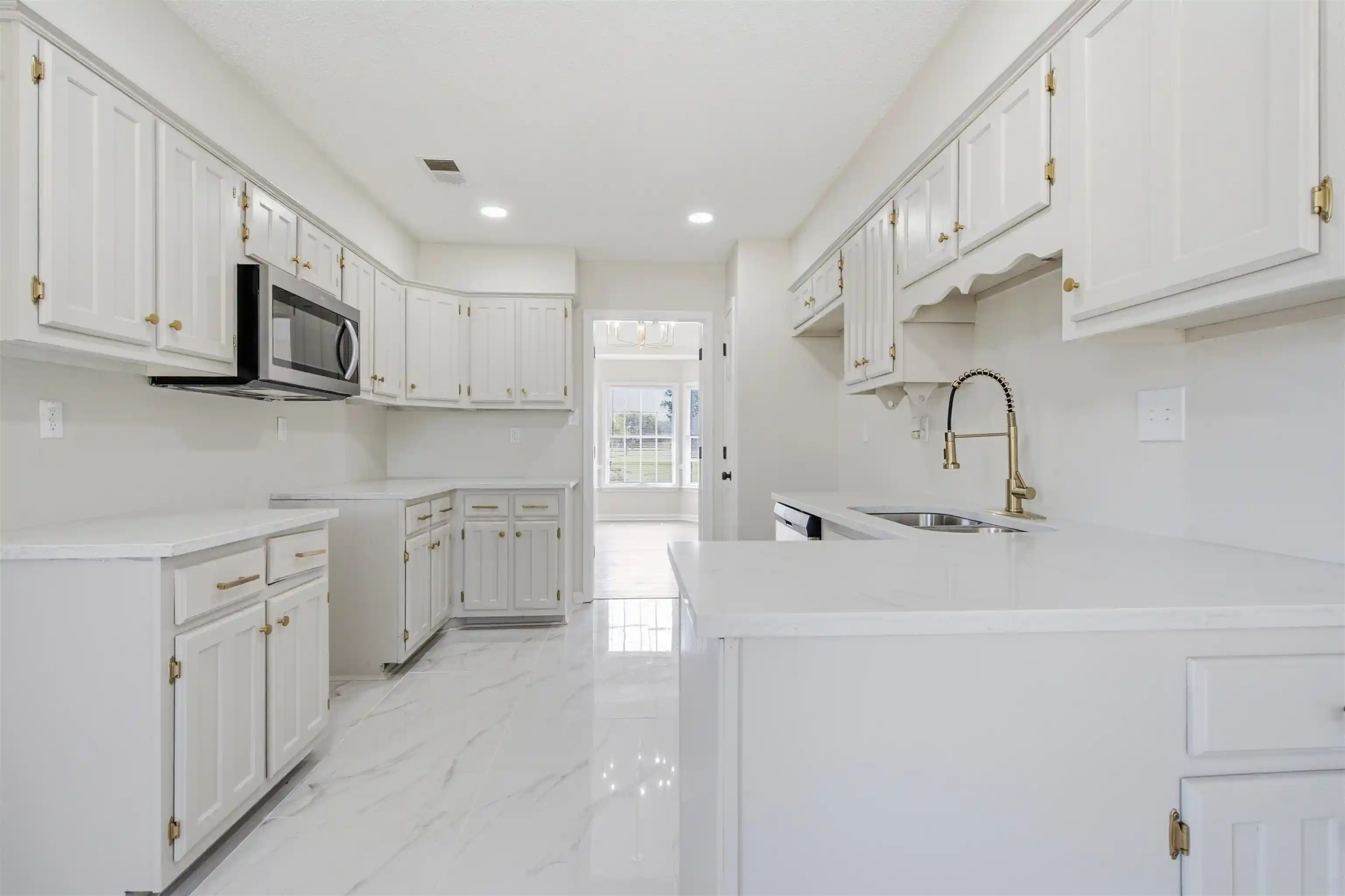 Photo 3 of Sale Pending at 6830 Clearwater Cv, Memphis, TN 38141 | MLS# 10225036 | Listing updated on 2026-09-02