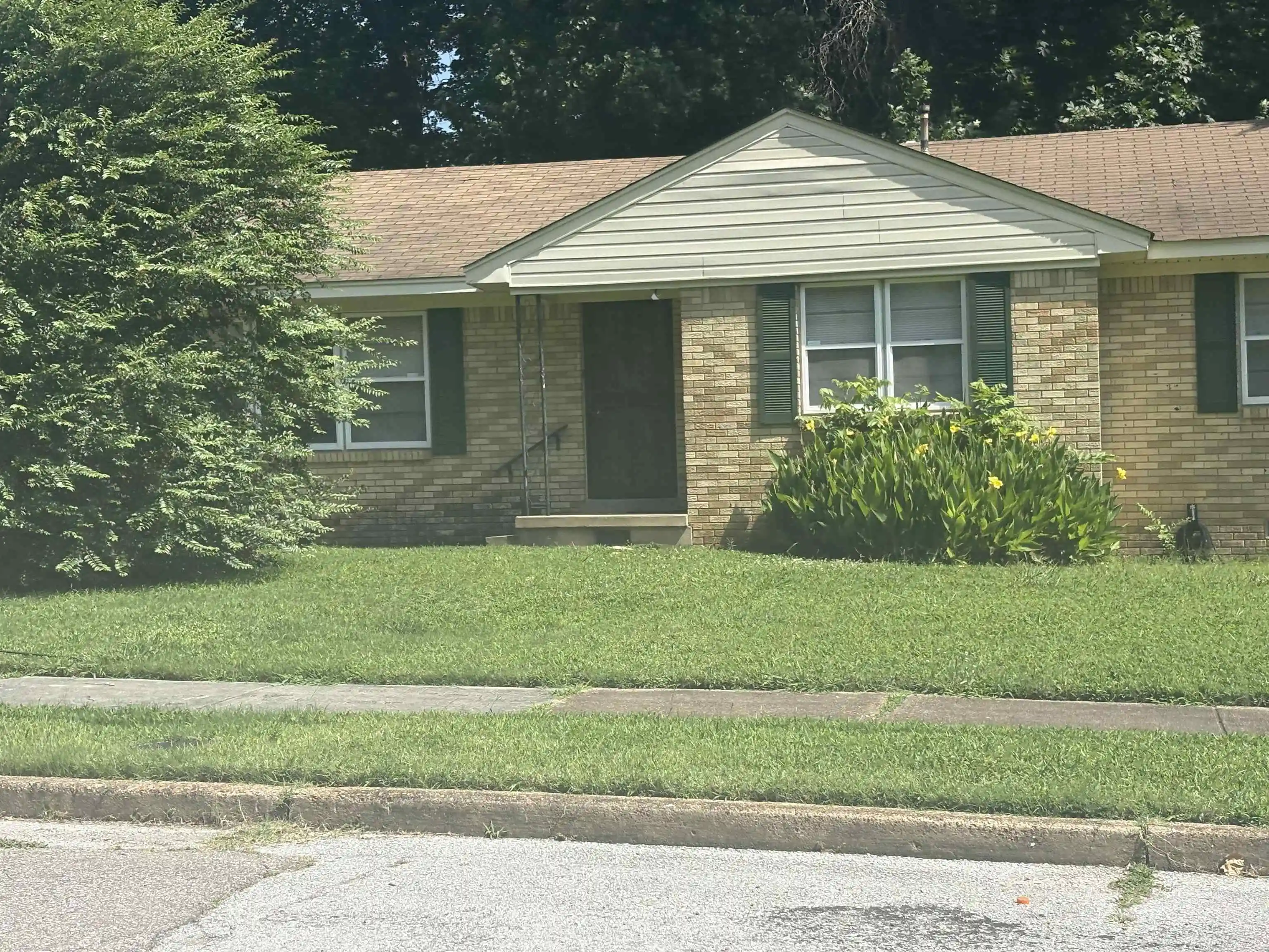 Photo 4 of Single family home for sale at 2342 Wellons Ave, Memphis, TN 38127 | MLS# 10225086 | Listing updated on 2026-06-30