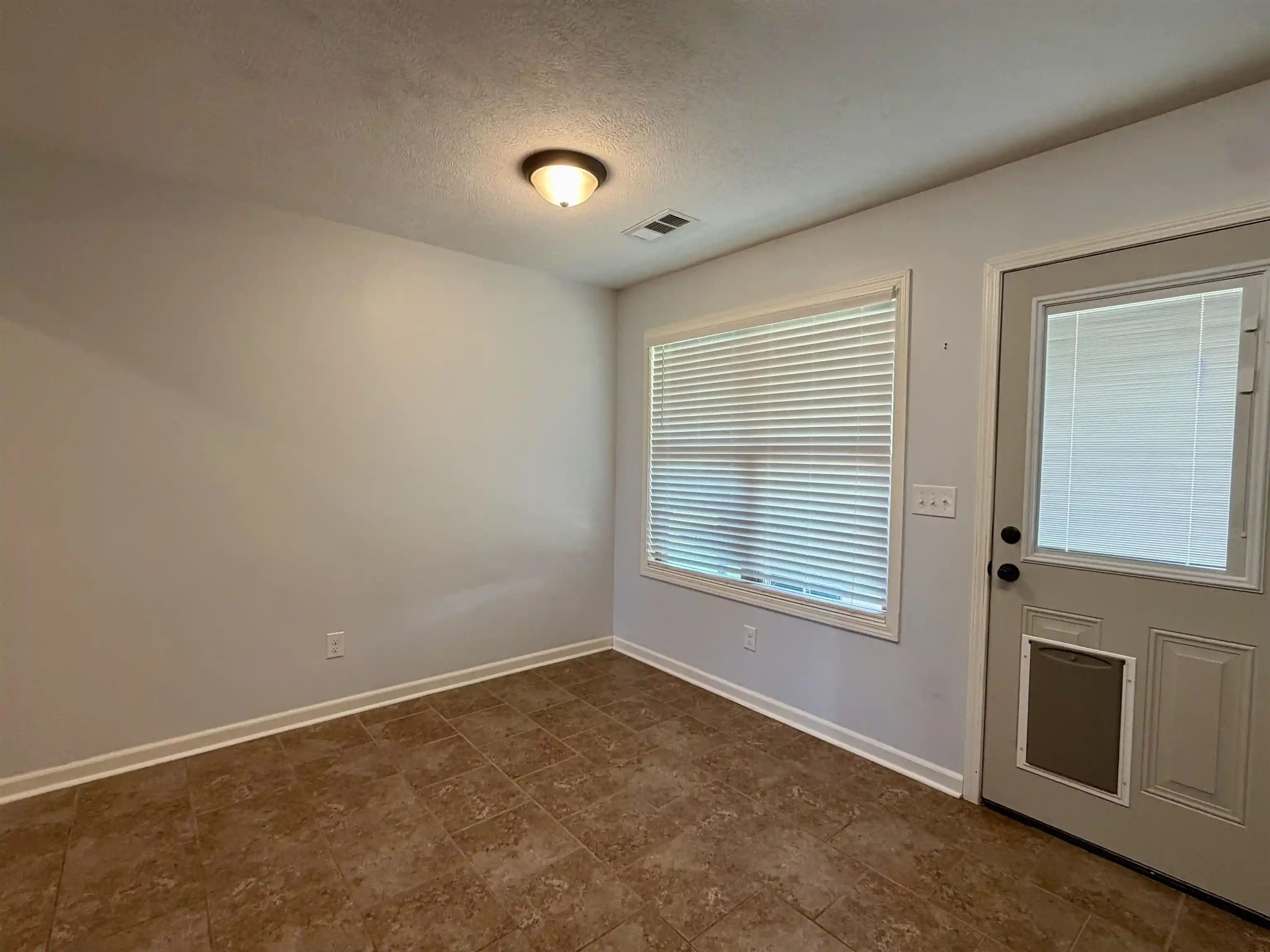 2nd image of 76 Birch Hollow Ln, Jackson, TN 38305 | MLS# 10225093