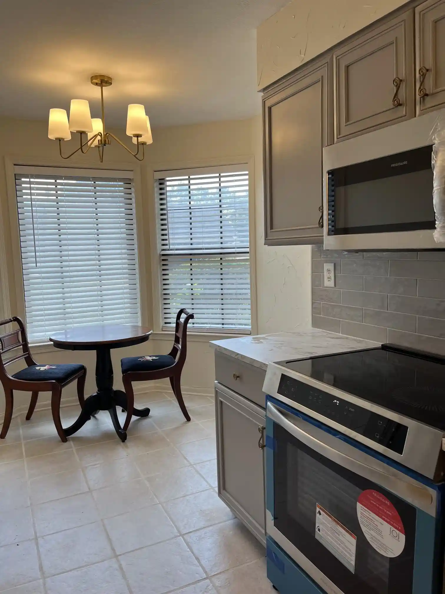 Photo 2 of Sale Pending at 6654 Pondside Cir #1, Memphis, TN 38119 | MLS# 10225133 | Listing updated on 2026-08-29