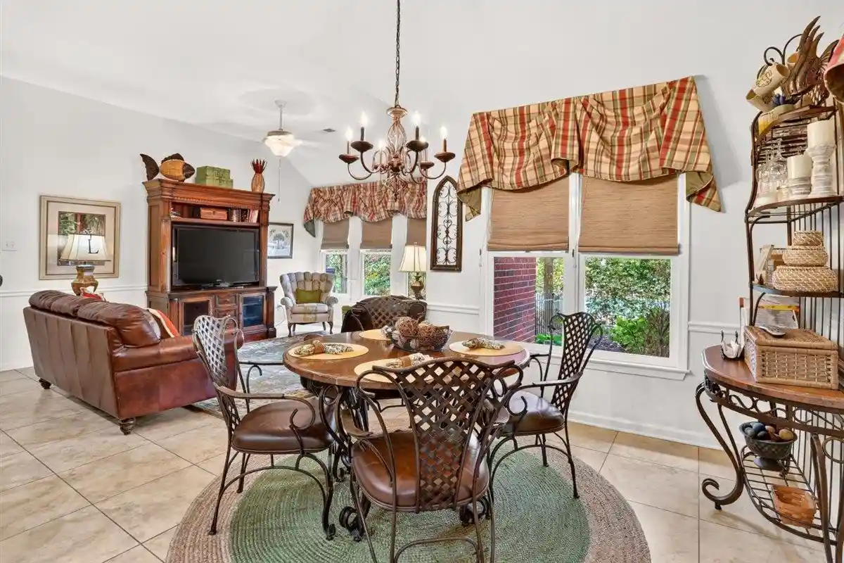 Photo 3 of Sale Pending at 9668 Leeward Slopes Dr, Lakeland, TN 38002 | MLS# 10225145 | Listing updated on 2026-09-14