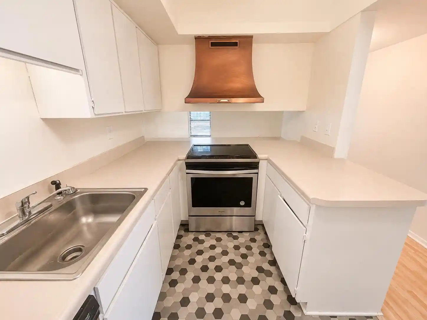 18th image of 6588 S Poplar Woods Cir #1, Germantown, TN 38138 | MLS# 10225163