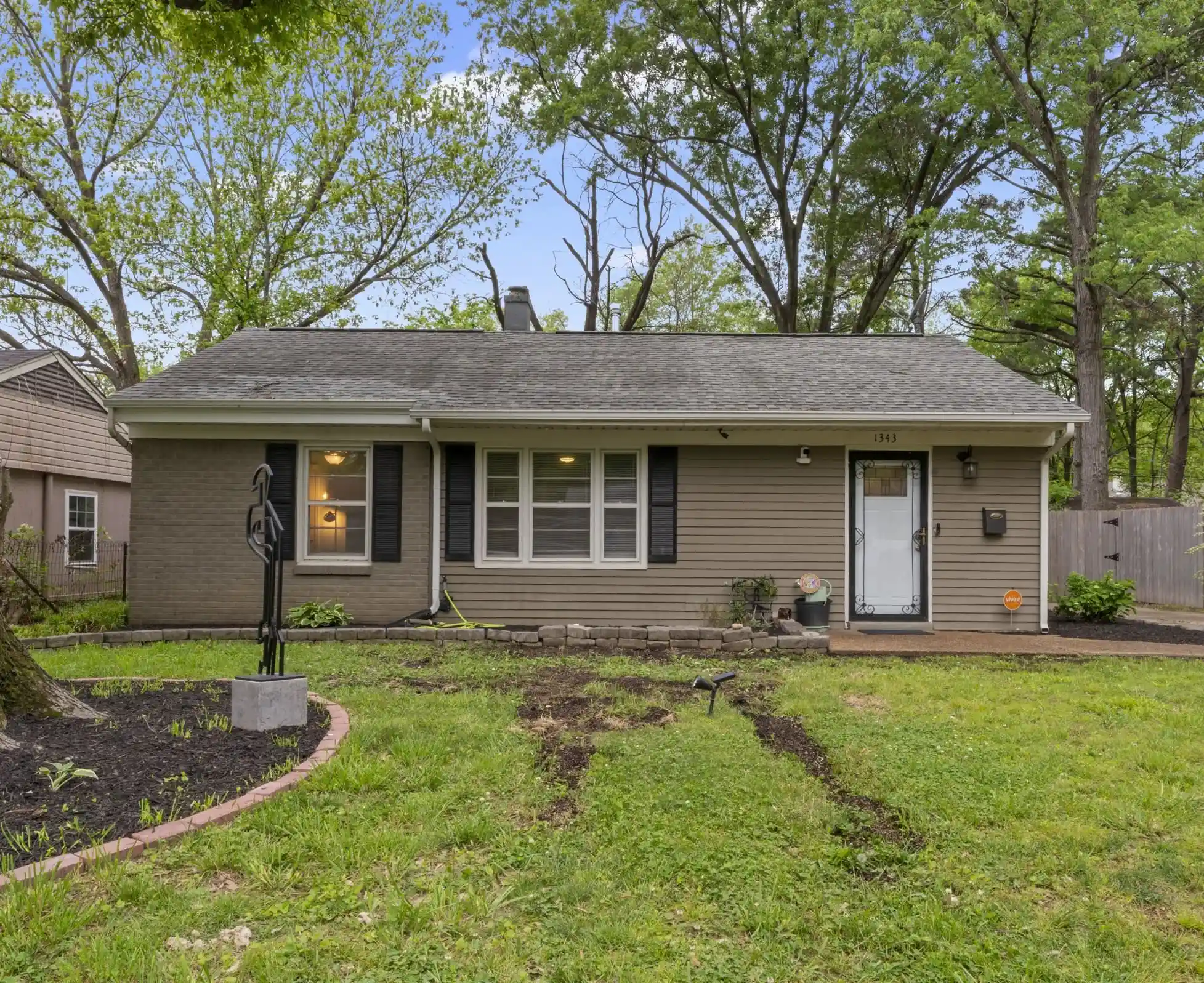 1st image of 1343 Dearing Rd, Memphis, TN 38117 | MLS# 10225201