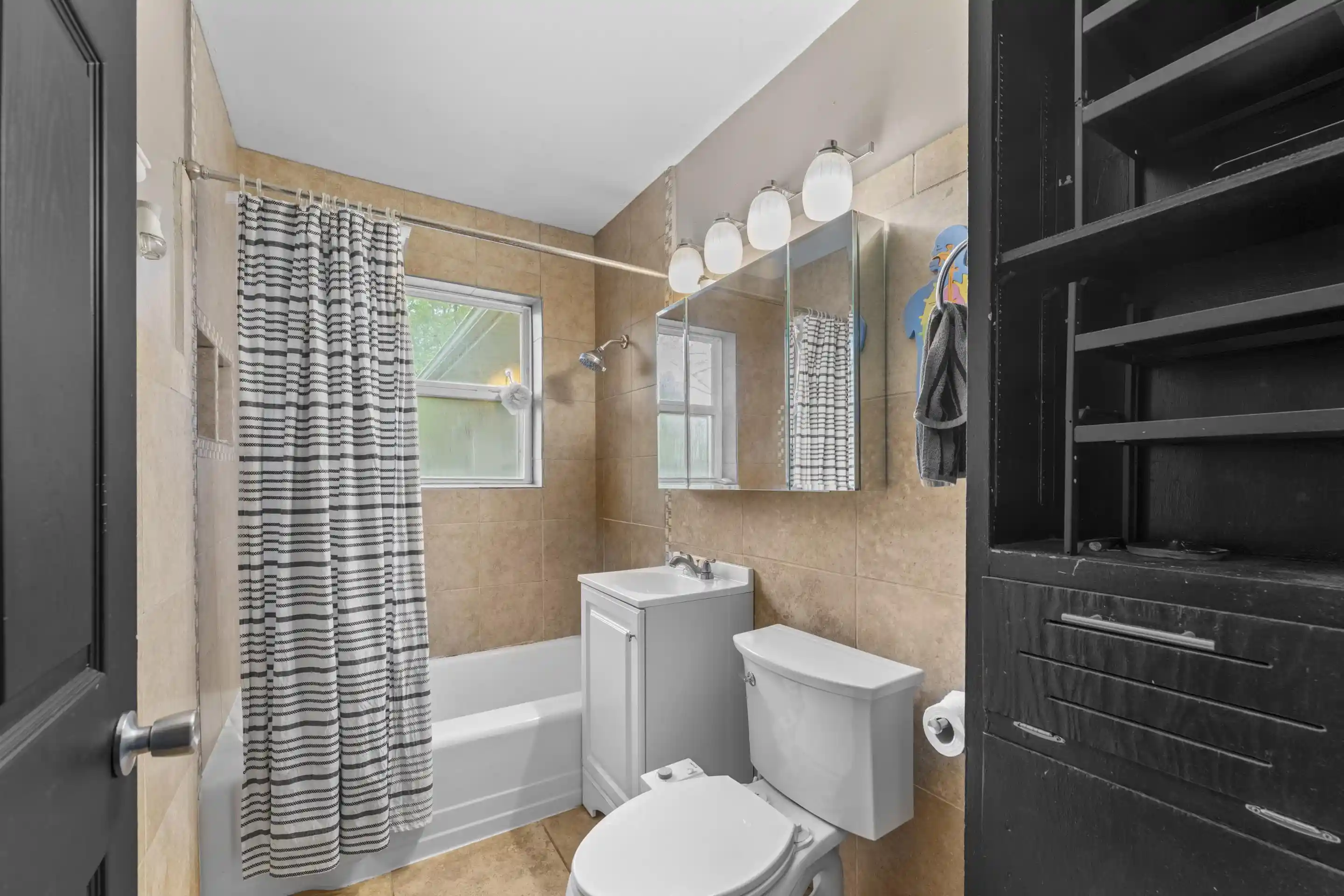 3rd image of 1343 Dearing Rd, Memphis, TN 38117 | MLS# 10225201