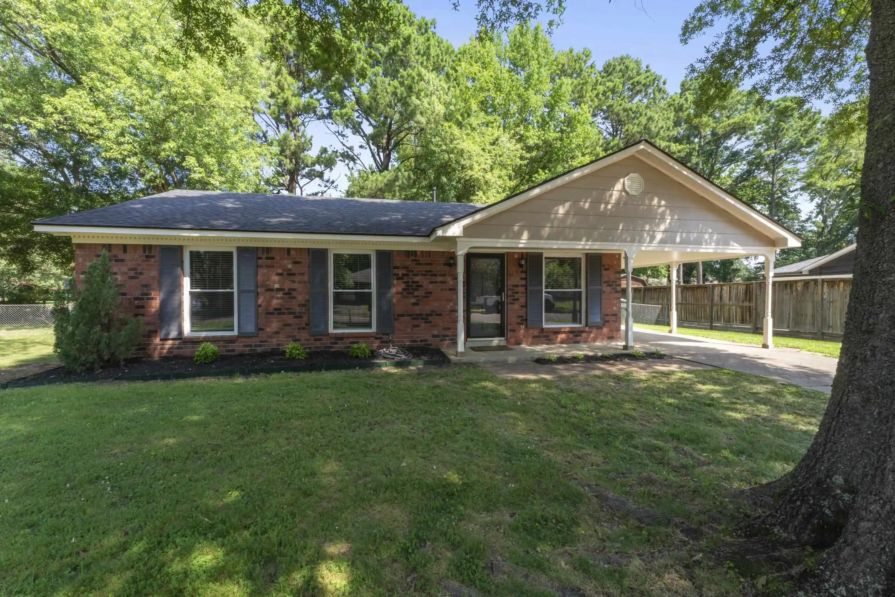 Photo 1 of Single family home for sale at 1019 Greencliff Rd, Collierville, TN 38017 | MLS# 10225224 | Listing updated on 2026-09-10