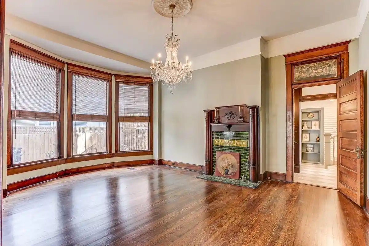 Photo 3 of Single family home for sale at 1323 Carr Ave, Memphis, TN 38104 | MLS# 10225240 | Listing updated on 2026-10-01