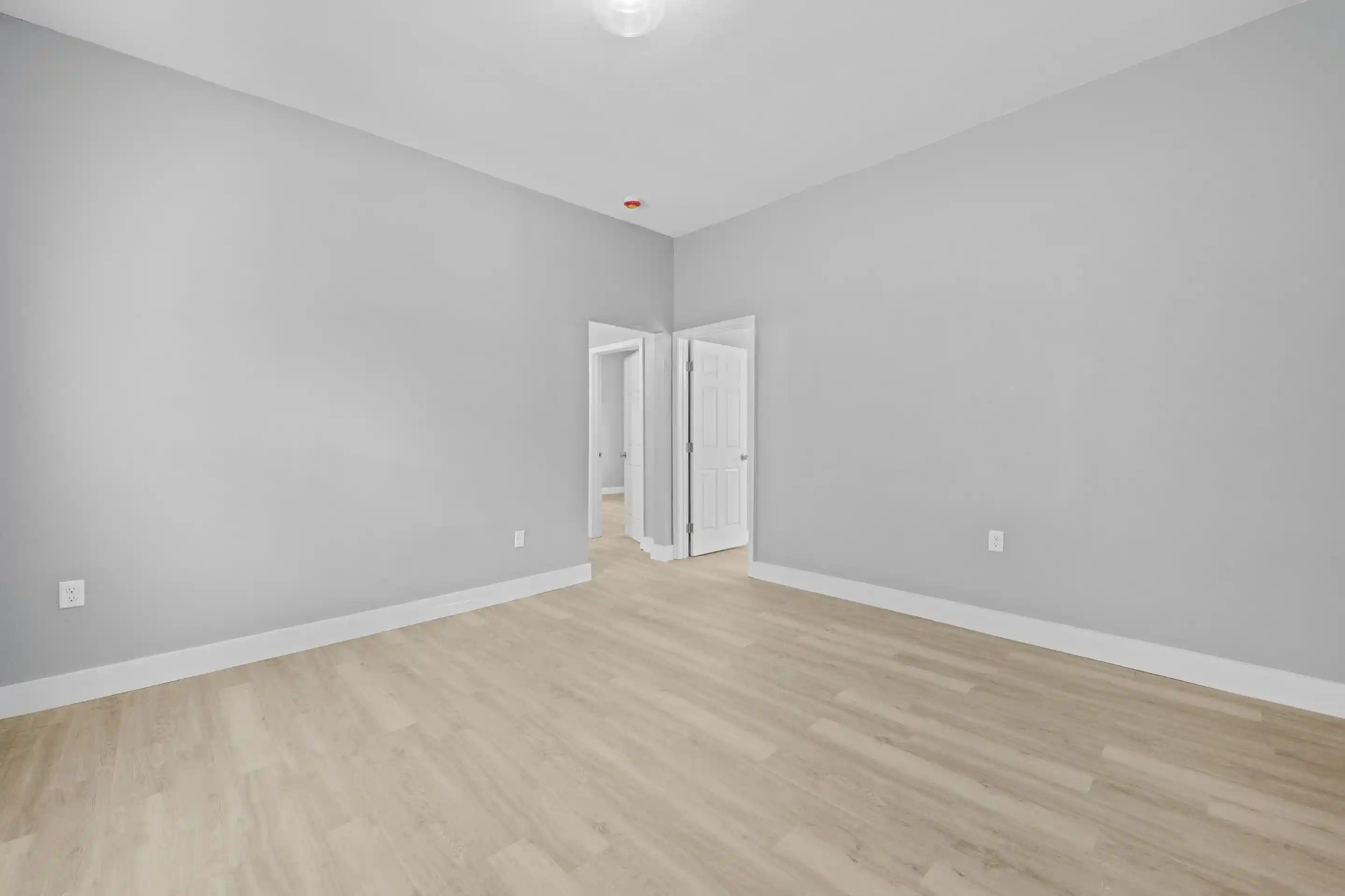 2nd image of 1181 Coker Ave, Memphis, TN 38107 | MLS# 10225244