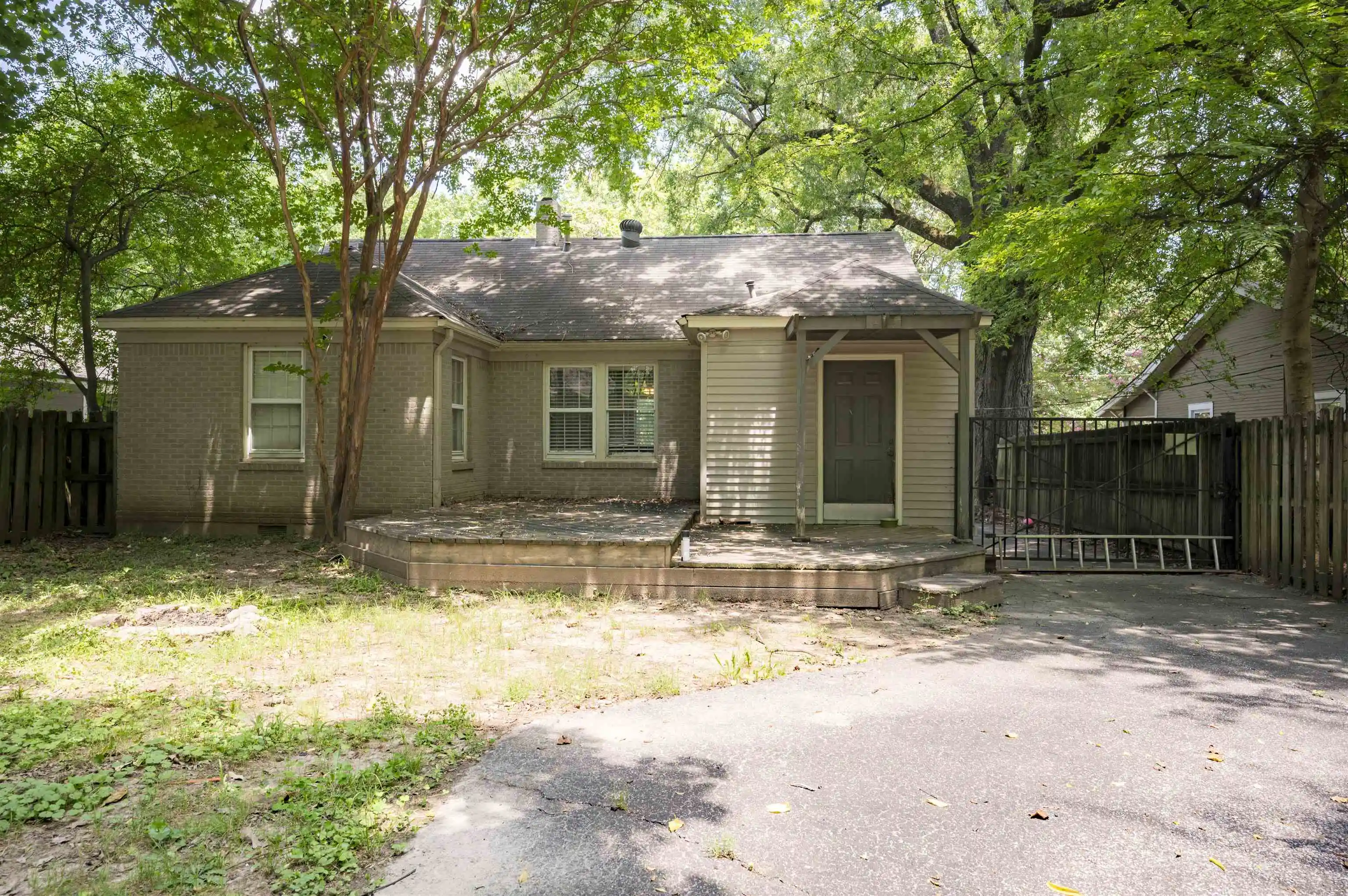 Homes for sale in Memphis, TN | 3575 Galloway Ave, Memphis, TN 38122 | MLS# 10225273