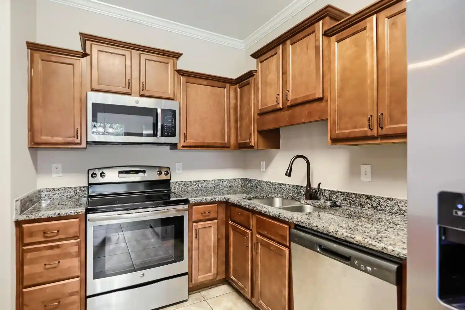 Photo 3 of Single family home for sale at 7915 Country Lake Dr, Bartlett, TN 38133 | MLS# 10225303 | Listing updated on 2026-08-26