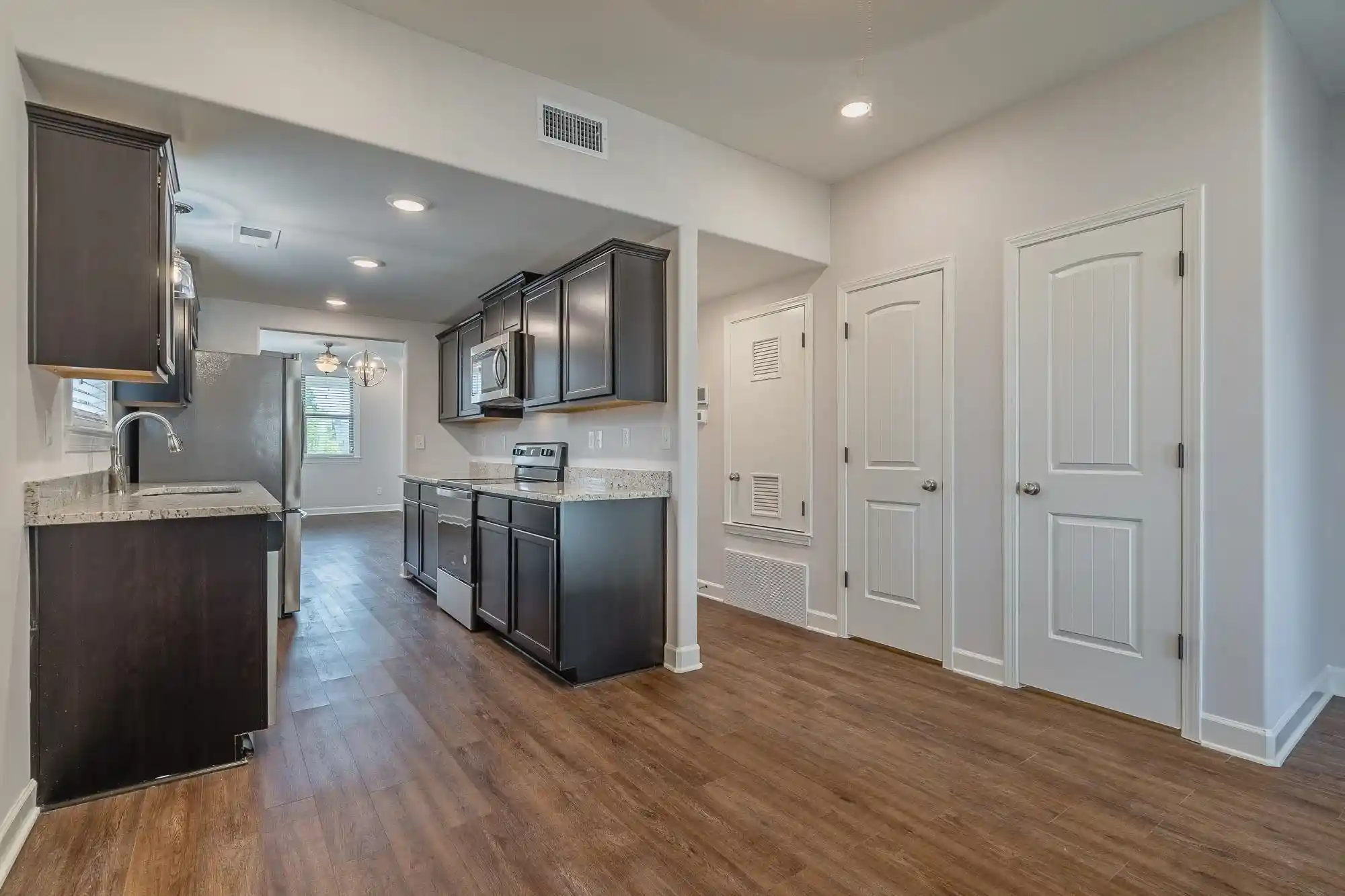 3rd image of 82 N Rembert St, Memphis, TN 38104 | MLS# 10225305